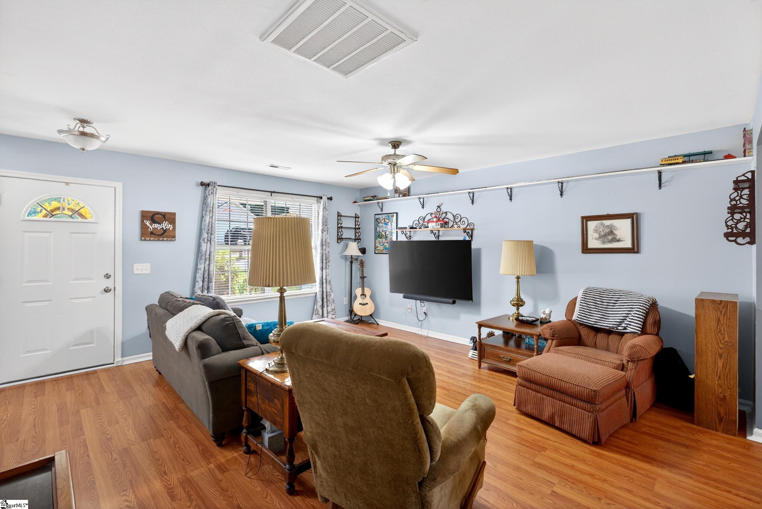 6 Red Shirt Court Greer, SC 29651