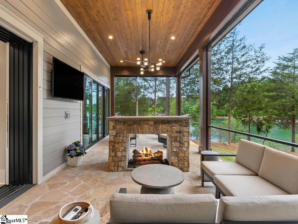 146 Island Water Drive Six Mile, SC 29682
