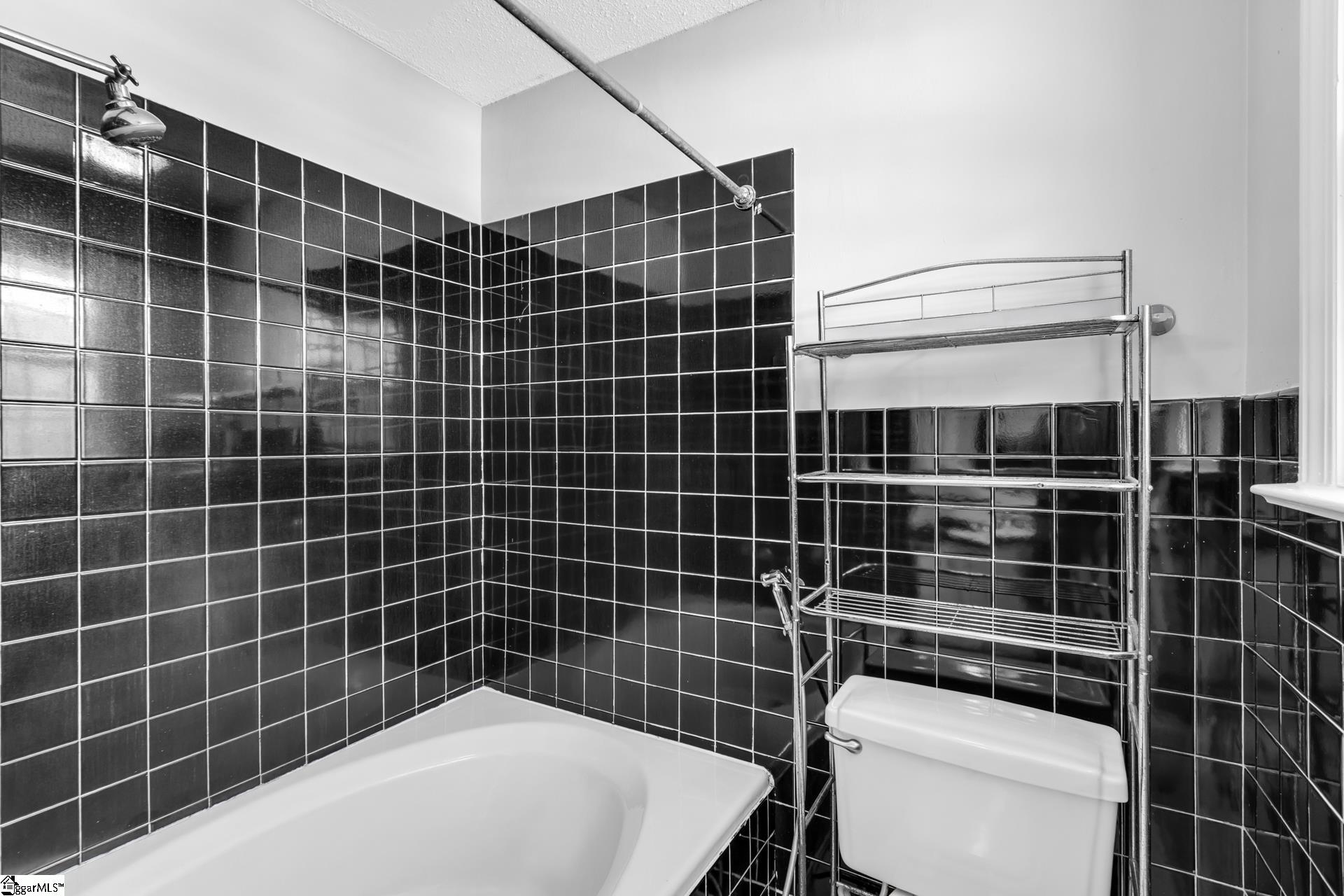 2821 Poinsett Highway Greenville, SC 29609