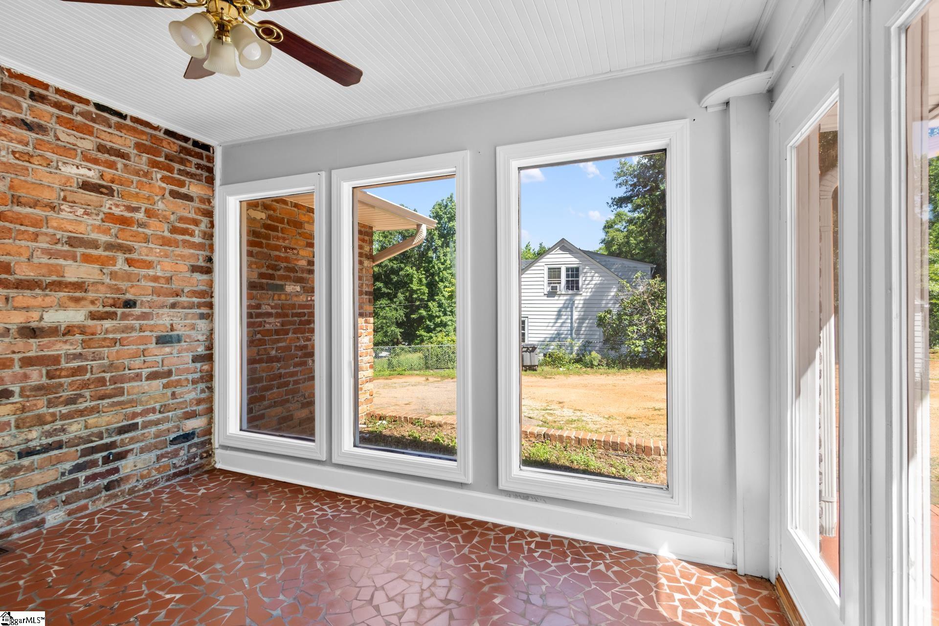 2821 Poinsett Highway Greenville, SC 29609