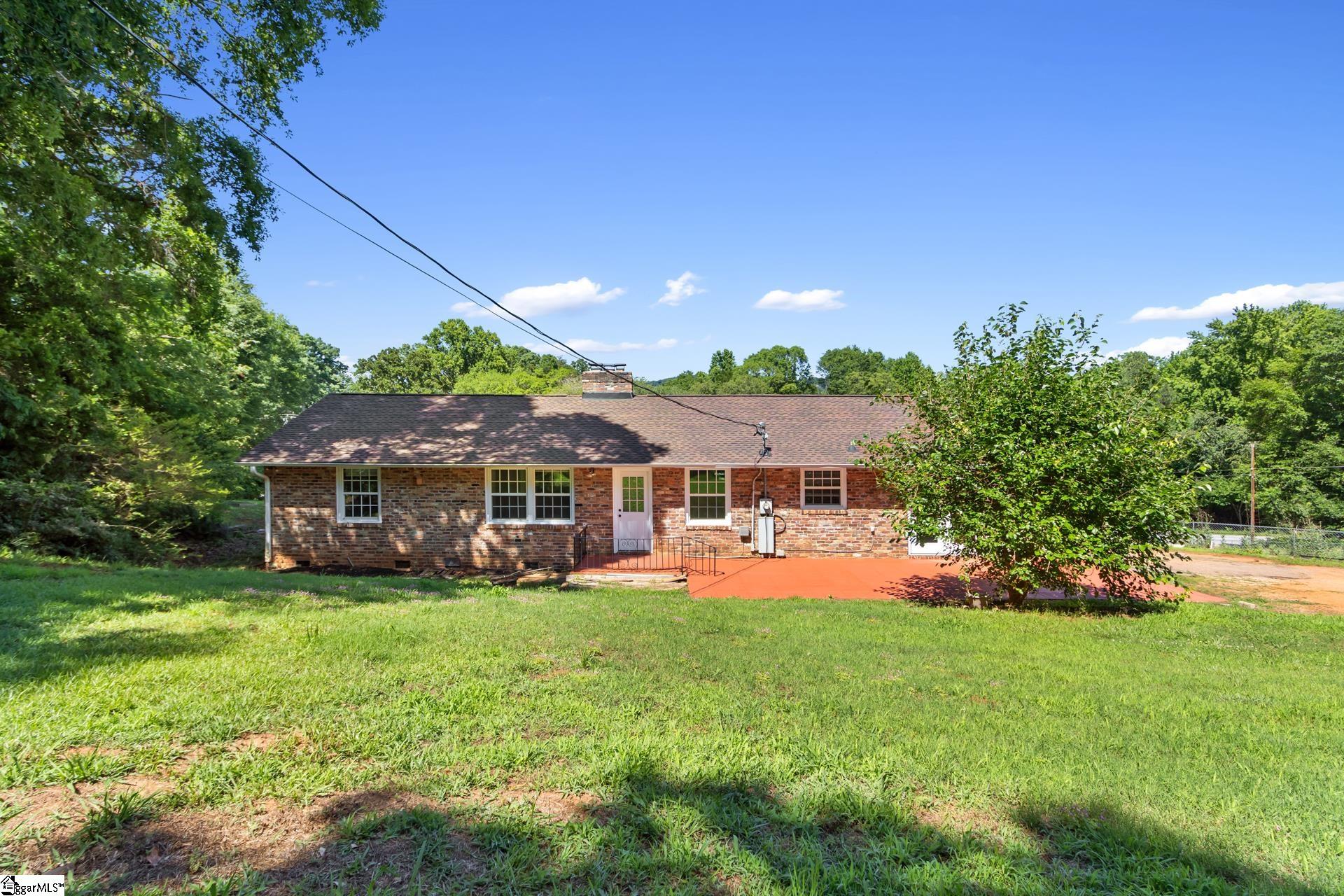 2821 Poinsett Highway Greenville, SC 29609