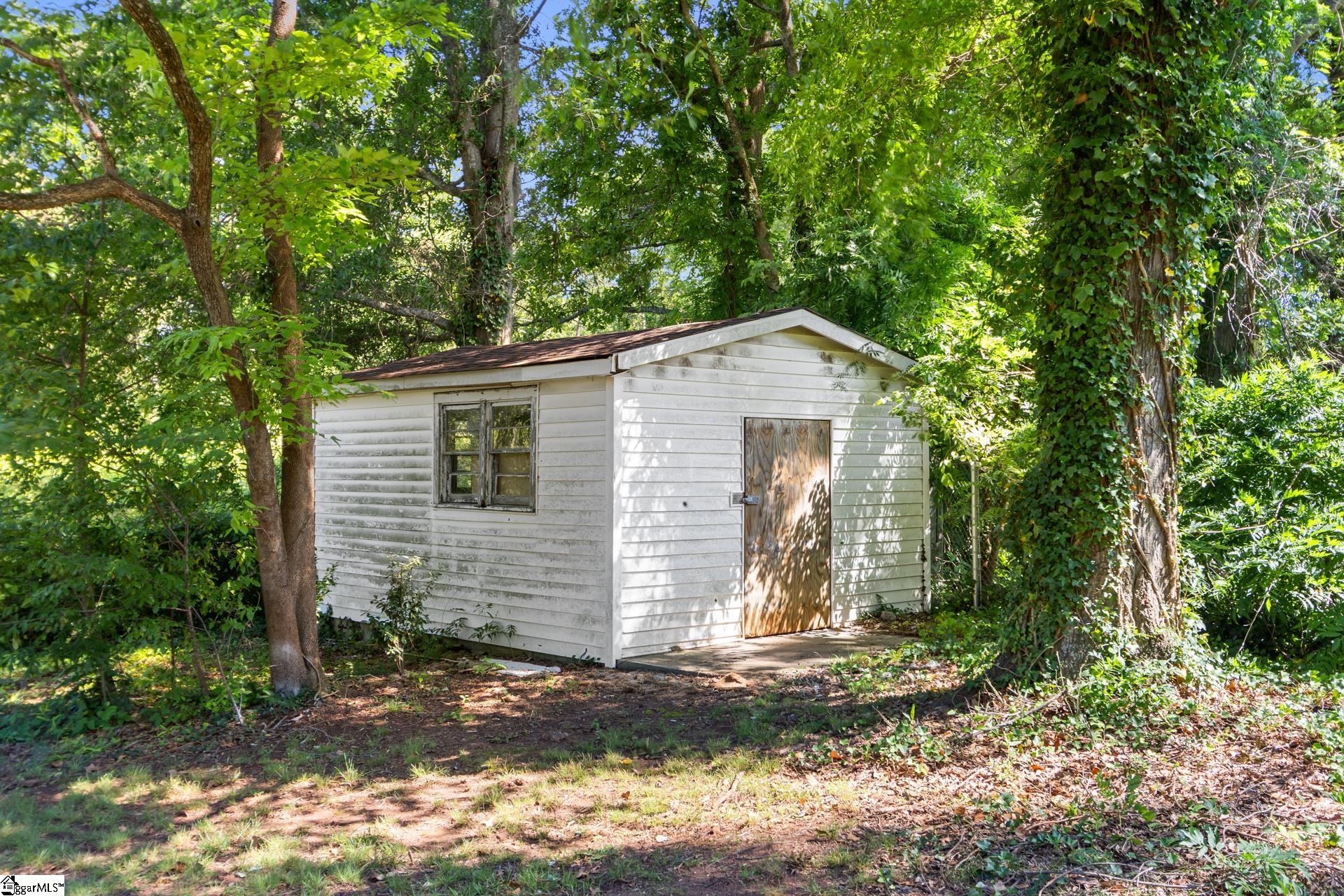 2821 Poinsett Highway Greenville, SC 29609