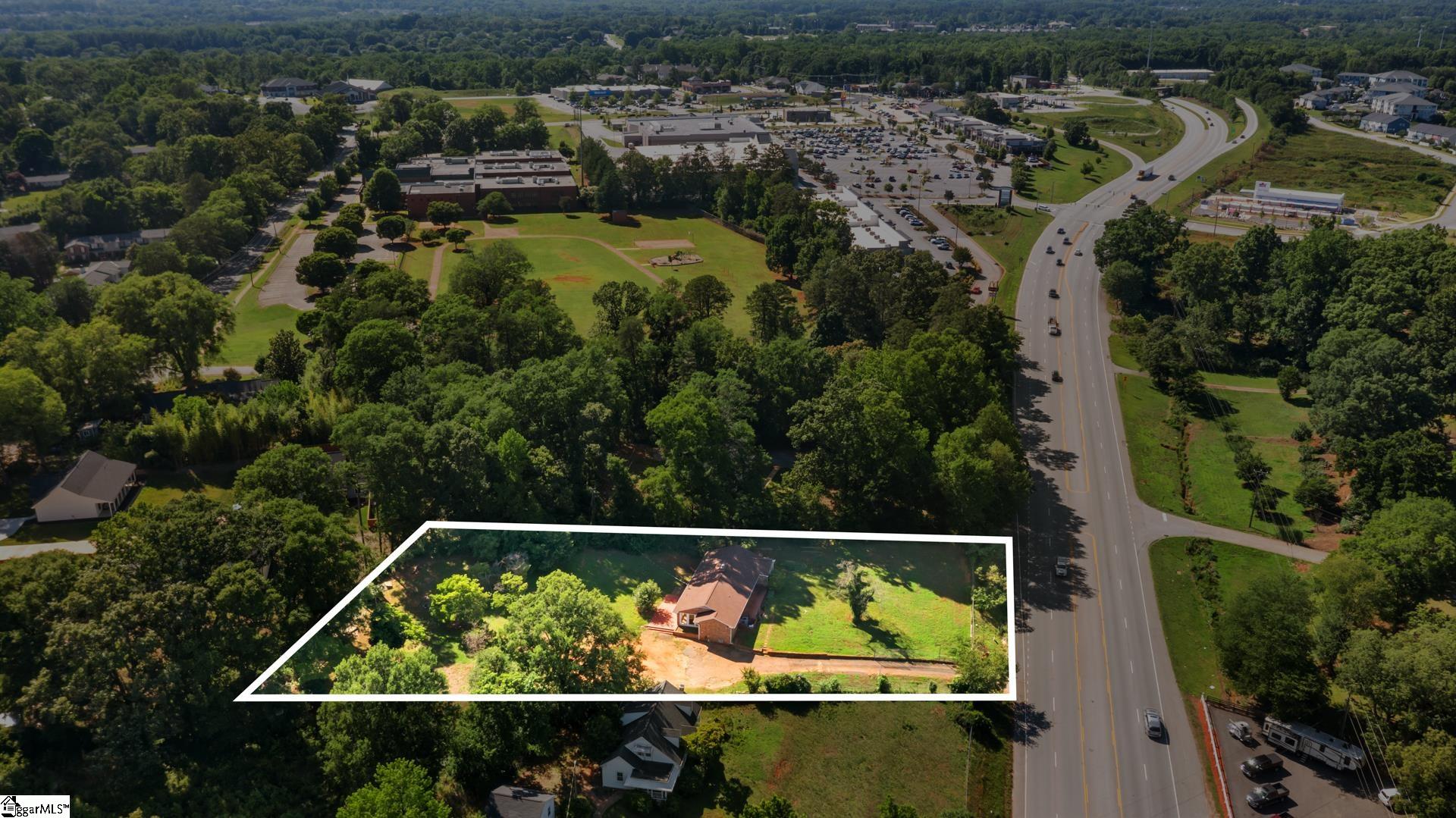 2821 Poinsett Highway Greenville, SC 29609