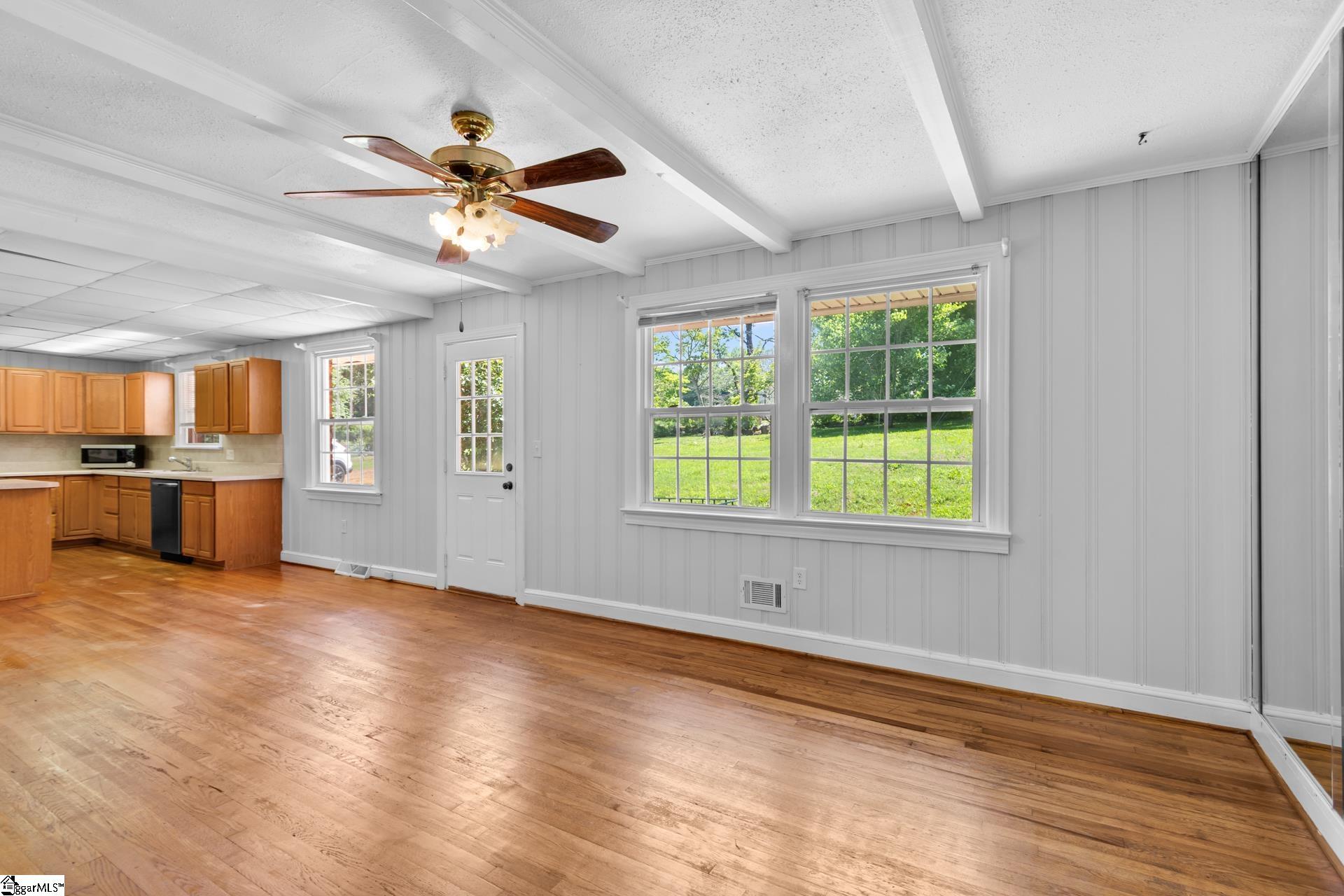2821 Poinsett Highway Greenville, SC 29609