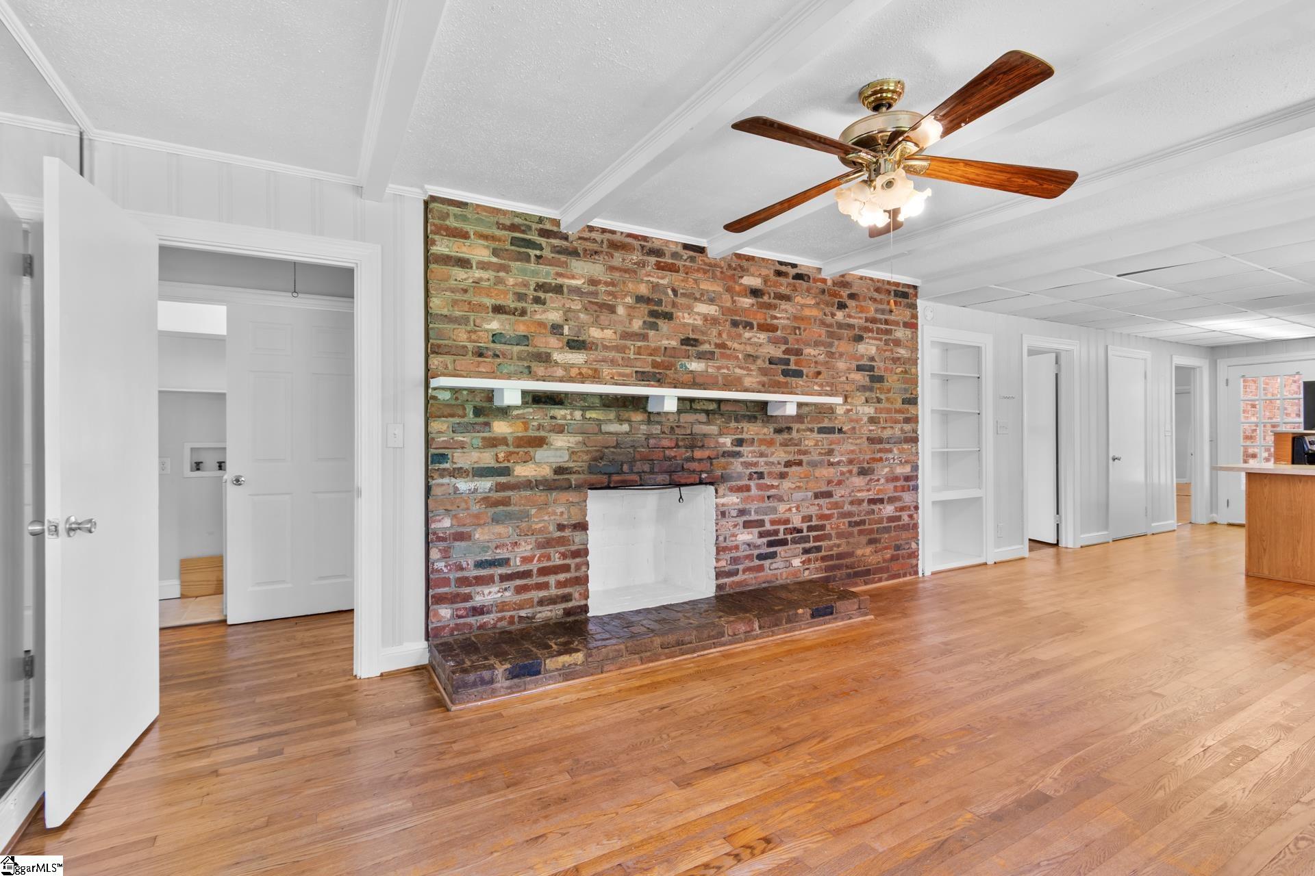 2821 Poinsett Highway Greenville, SC 29609