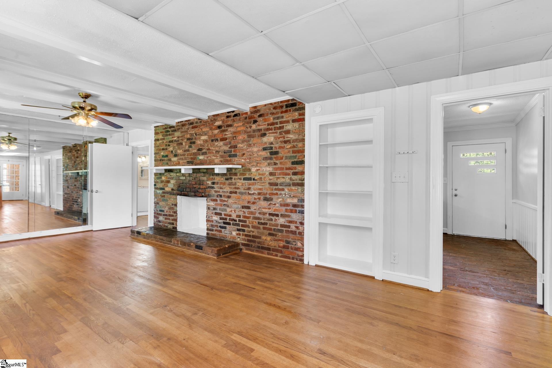 2821 Poinsett Highway Greenville, SC 29609