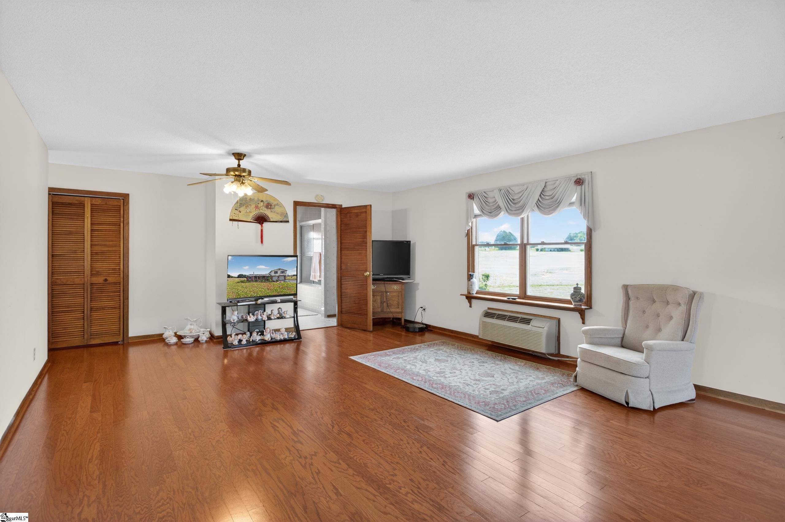 145 Old Sanders Road Pendelton, SC 29670