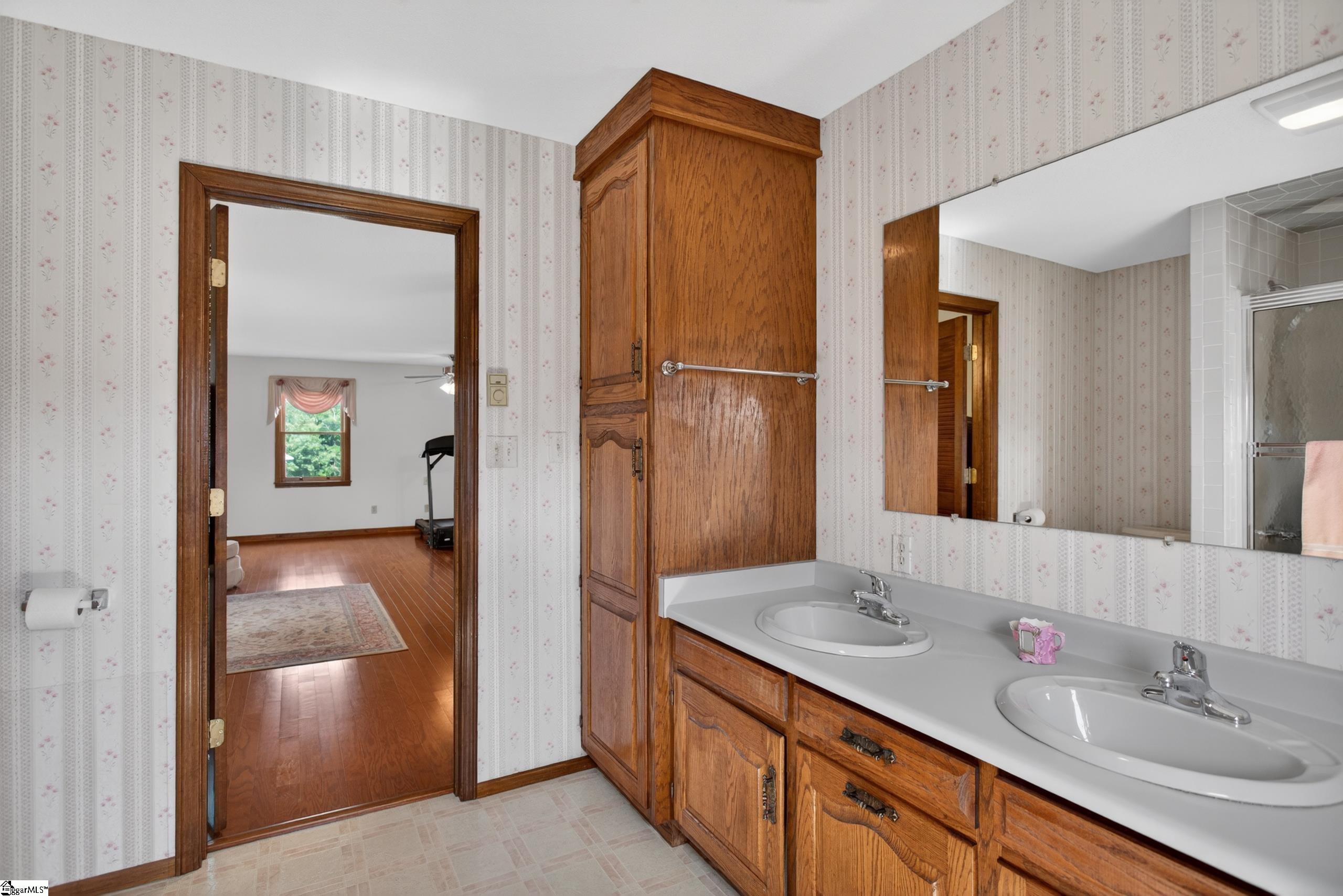 145 Old Sanders Road Pendelton, SC 29670