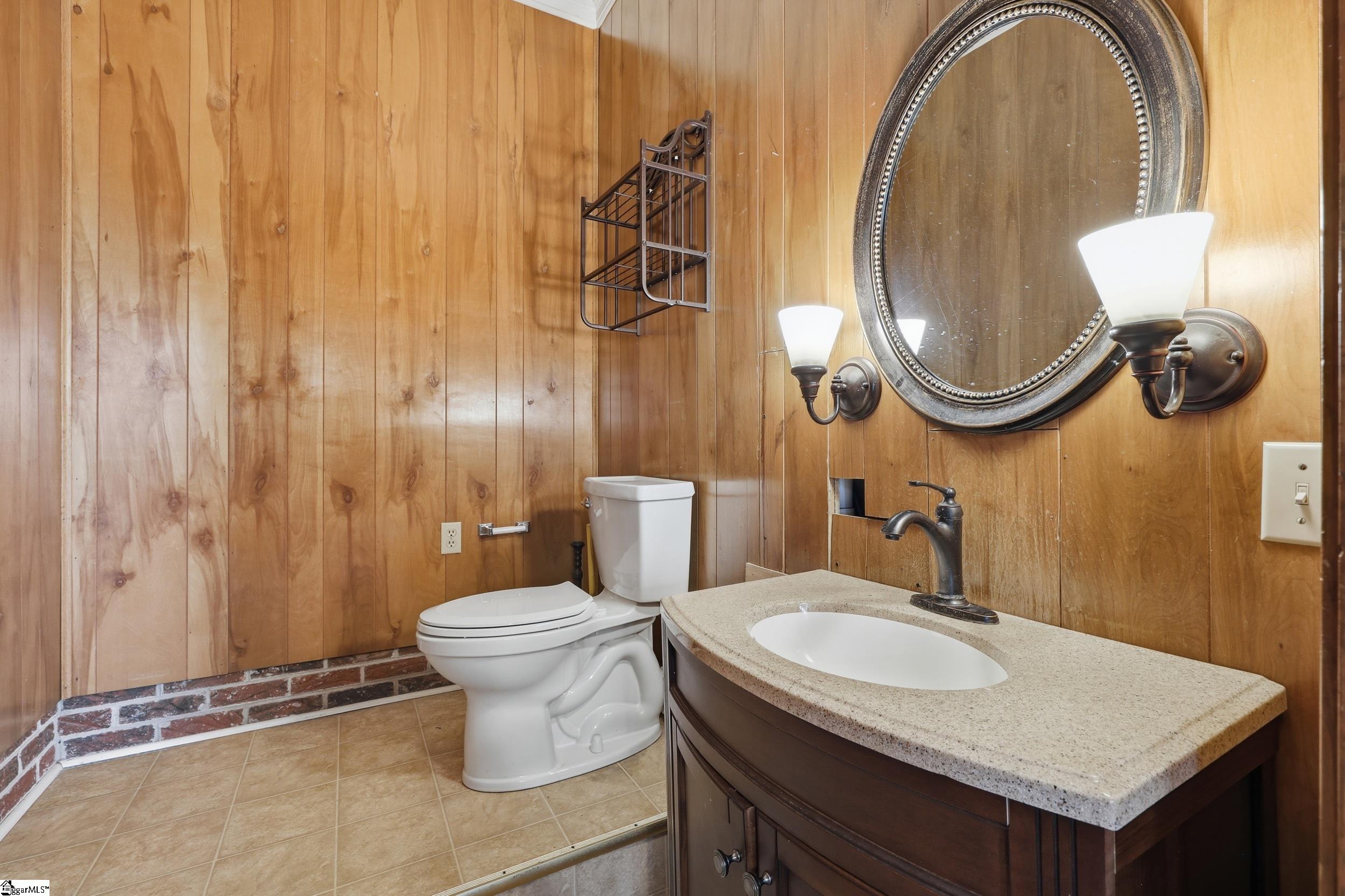 102 Fernwood Drive Easley, SC 29640