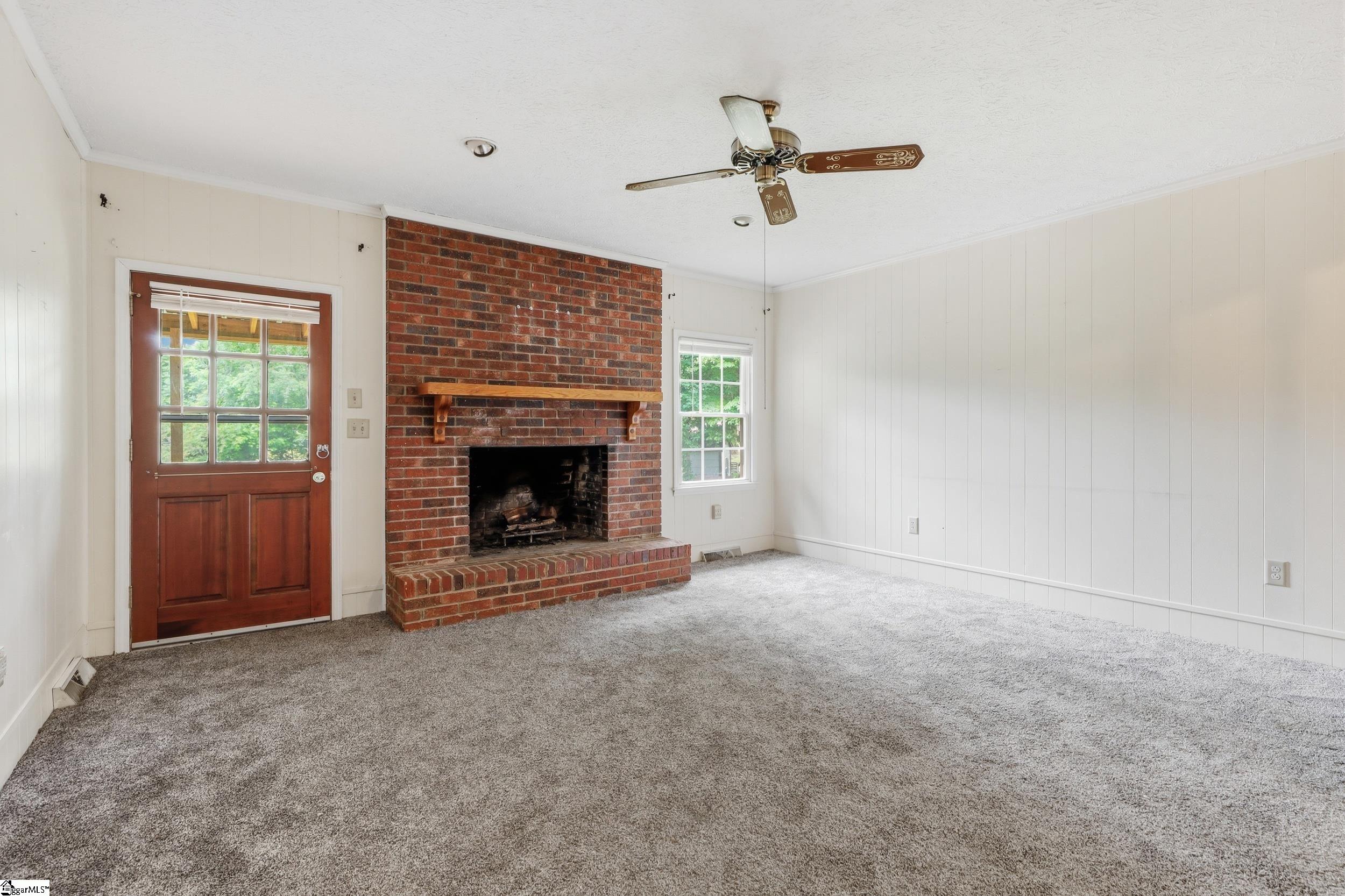 102 Fernwood Drive Easley, SC 29640