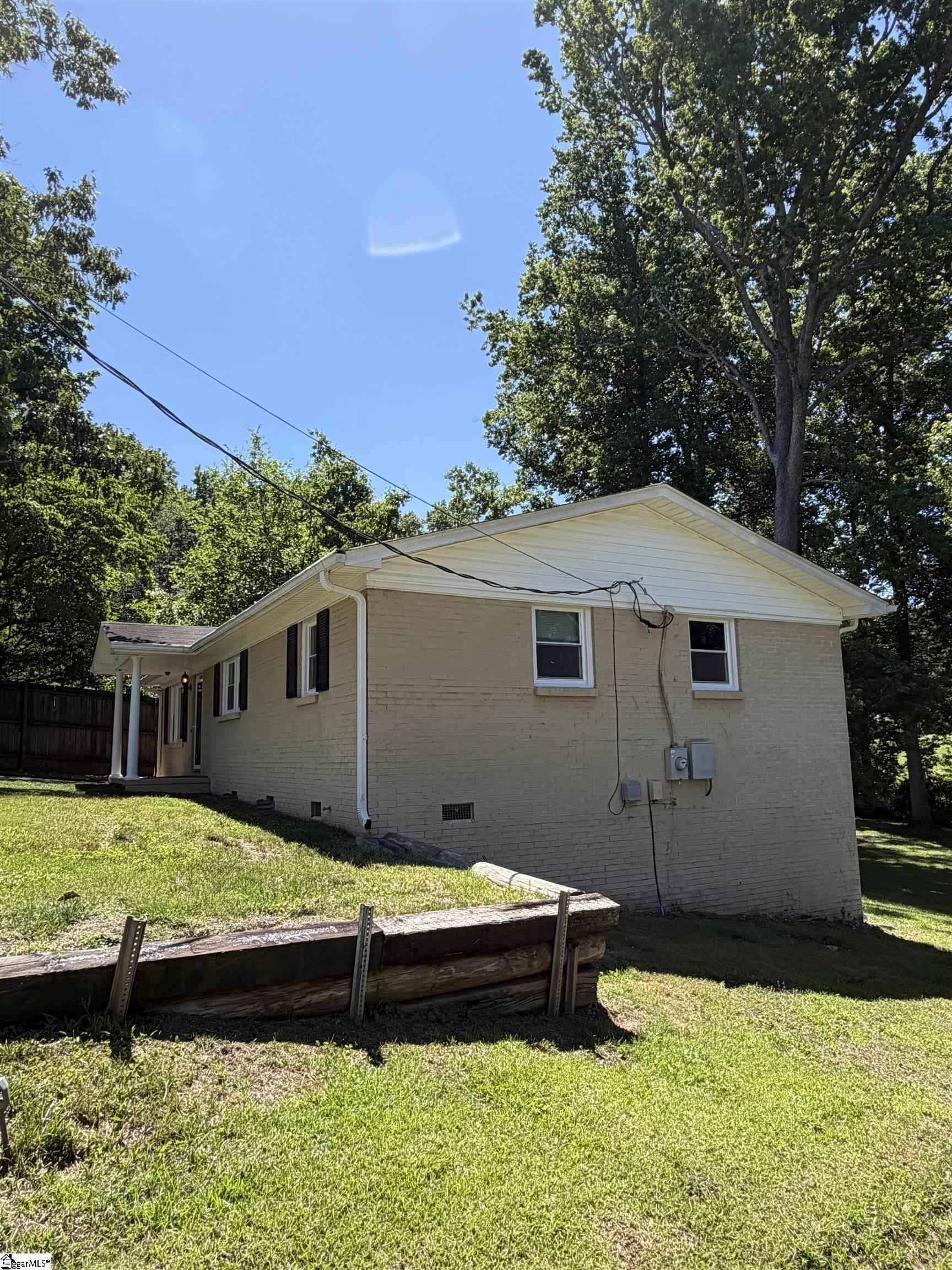 131A Oak Hill Drive Greenville, SC 29617