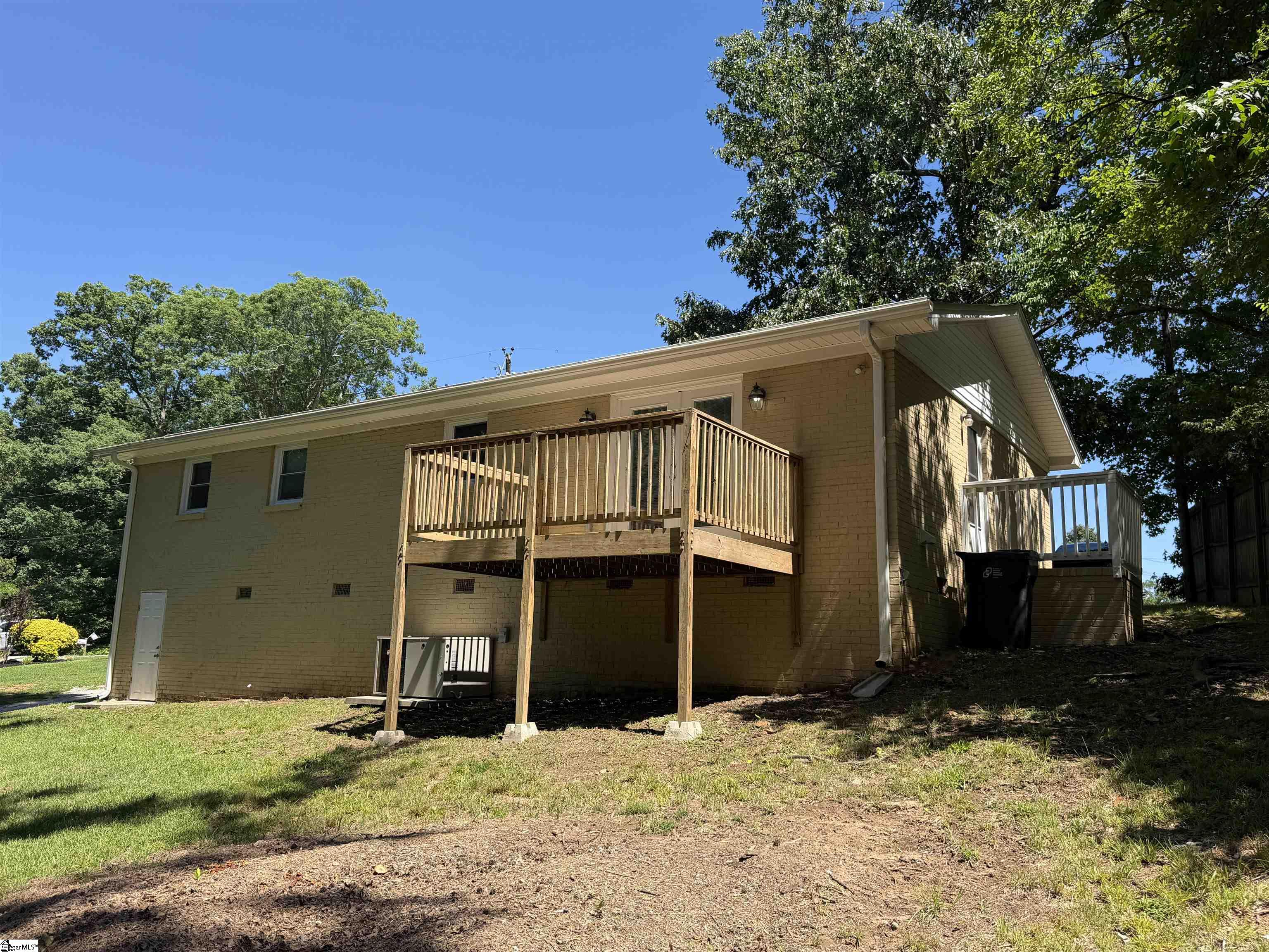 131A Oak Hill Drive Greenville, SC 29617