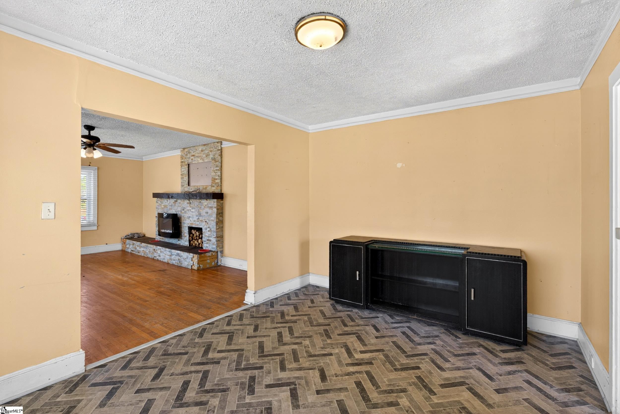 270 W Hayne Street Woodruff, SC 29388