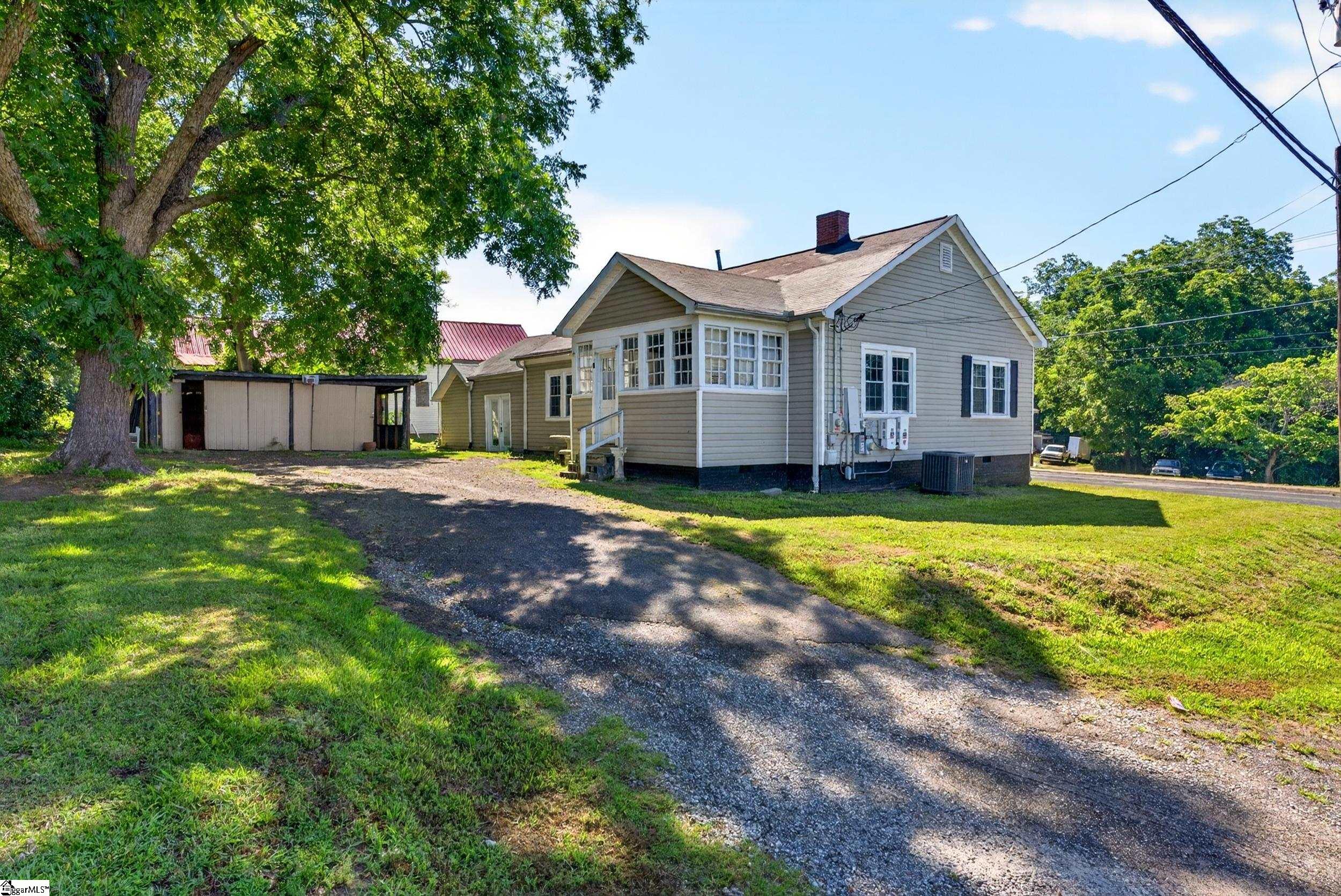 270 W Hayne Street Woodruff, SC 29388