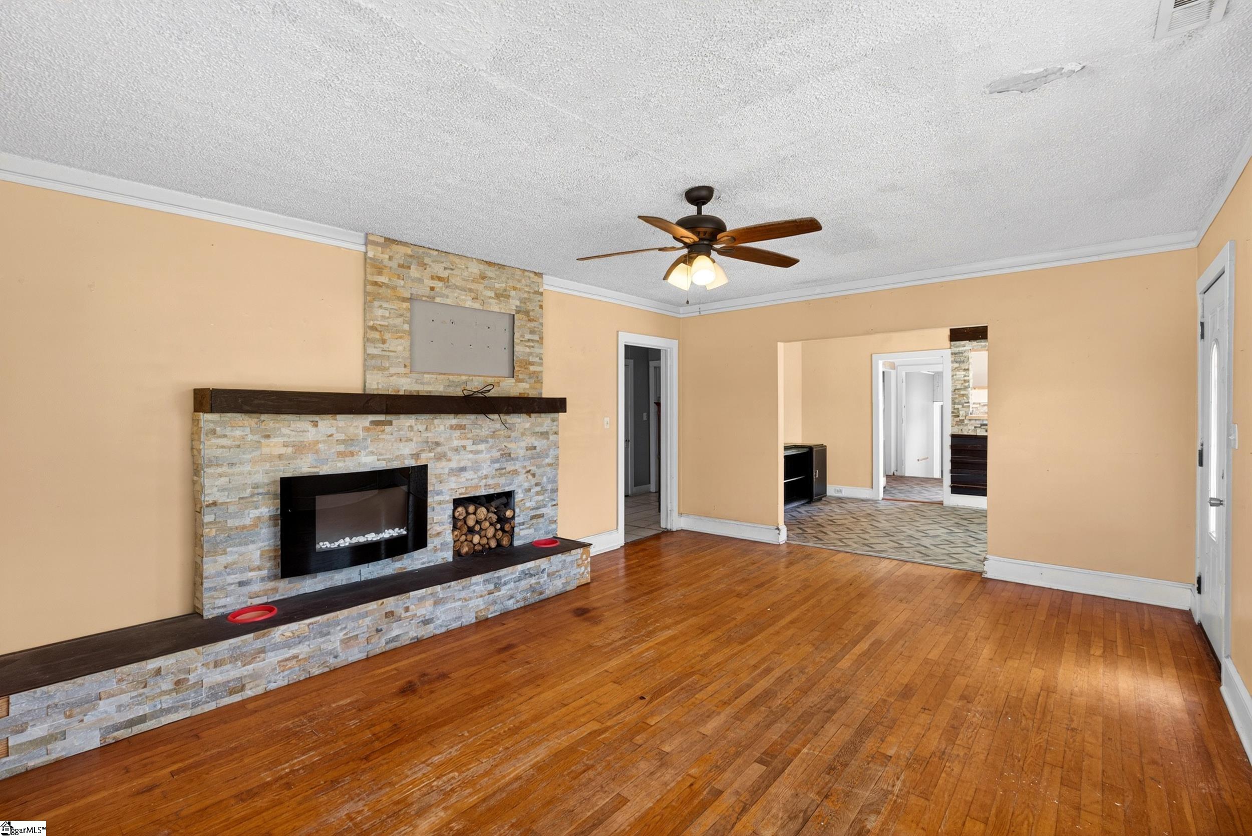270 W Hayne Street Woodruff, SC 29388