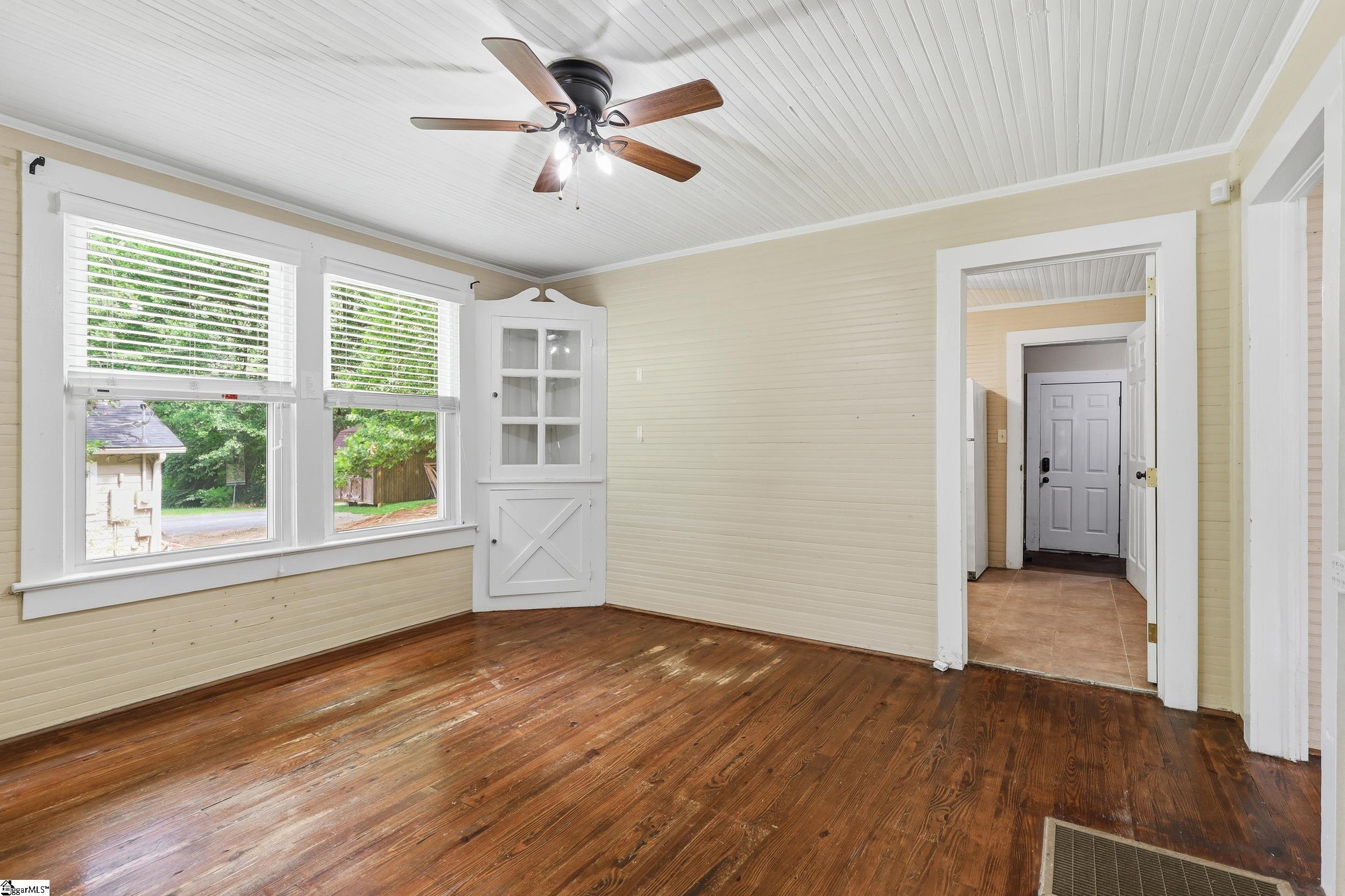 532 Gentry Memorial Highway Easley, SC 29640