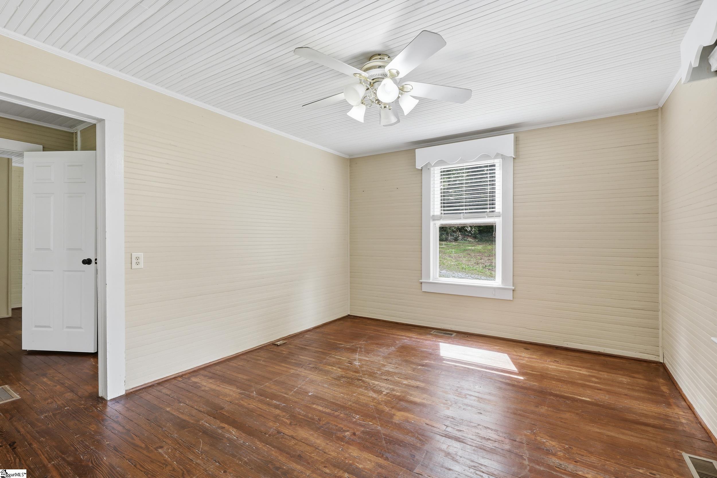 532 Gentry Memorial Highway Easley, SC 29640
