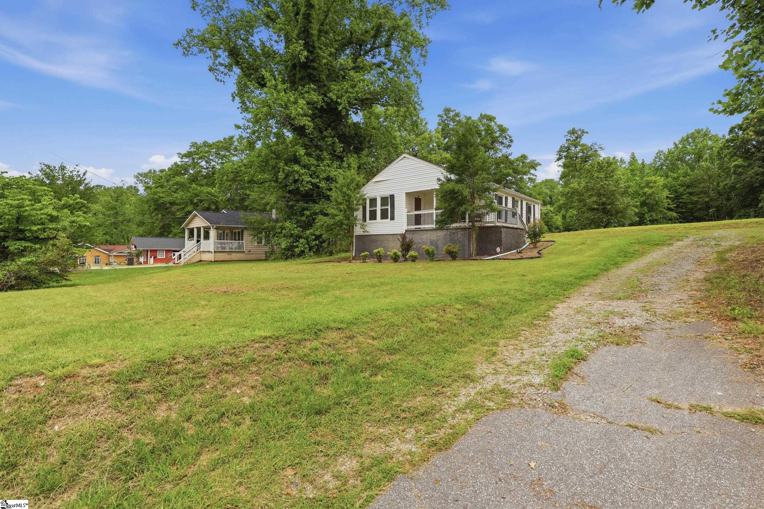 532 Gentry Memorial Highway Easley, SC 29640