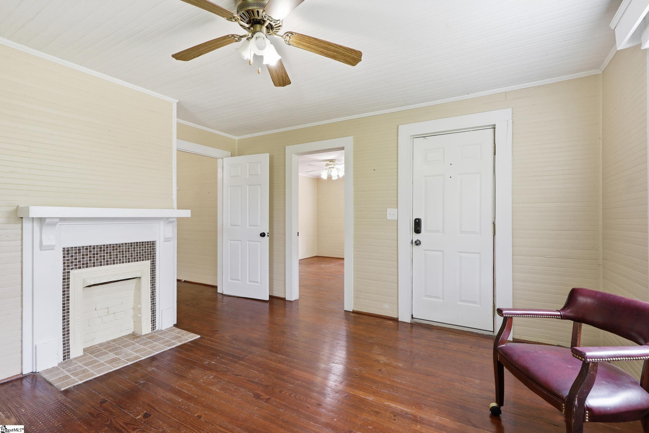 532 Gentry Memorial Highway Easley, SC 29640