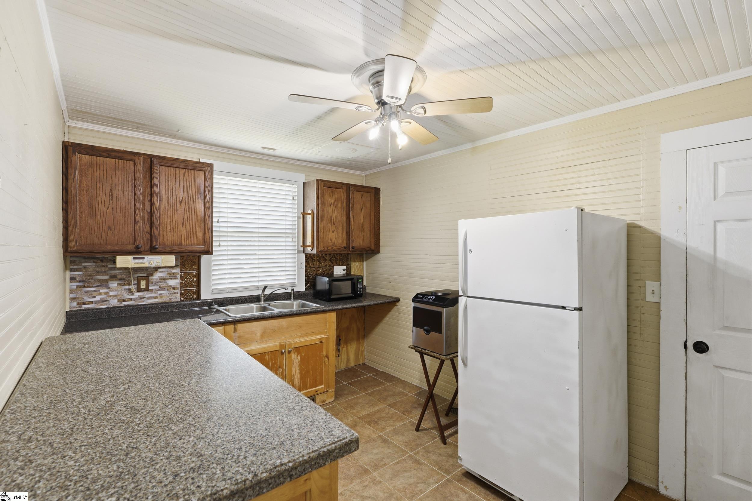 532 Gentry Memorial Highway Easley, SC 29640