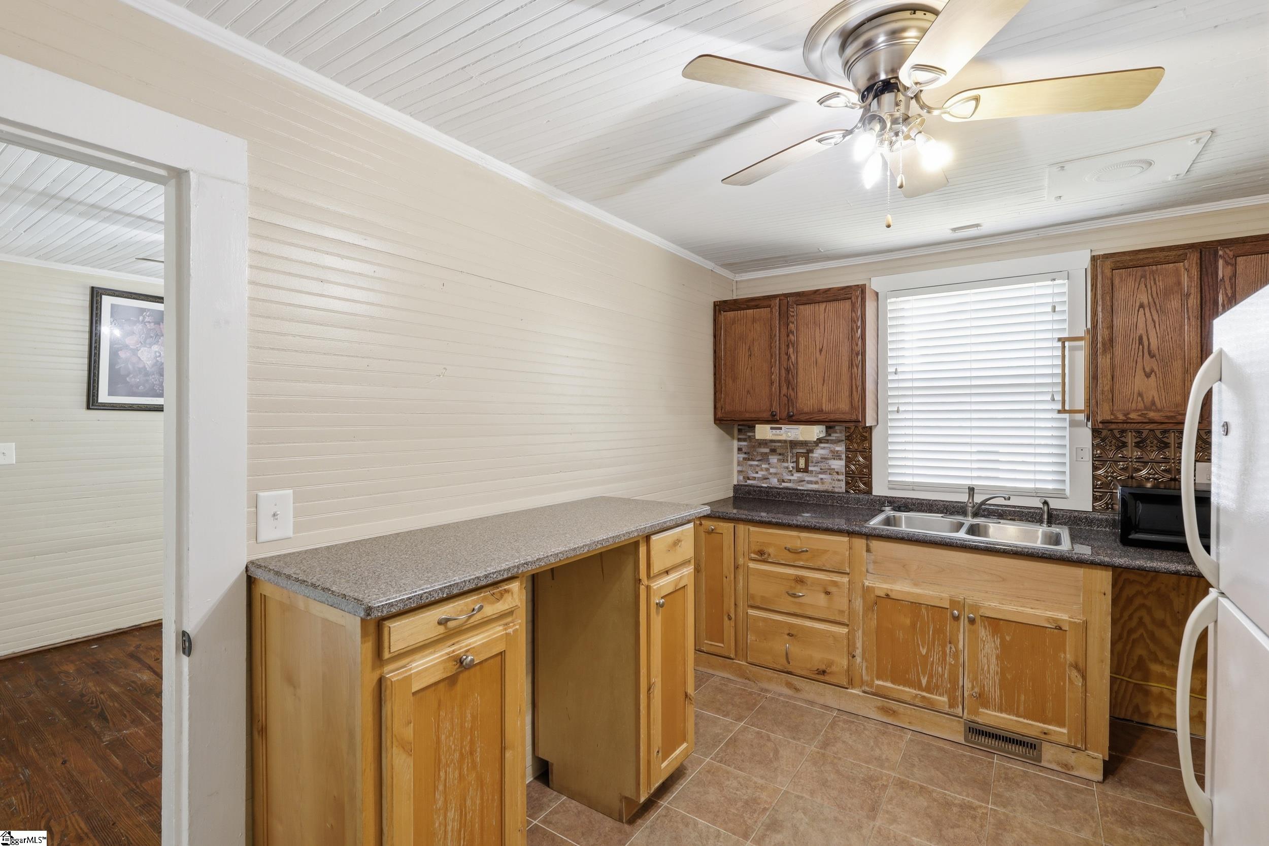 532 Gentry Memorial Highway Easley, SC 29640