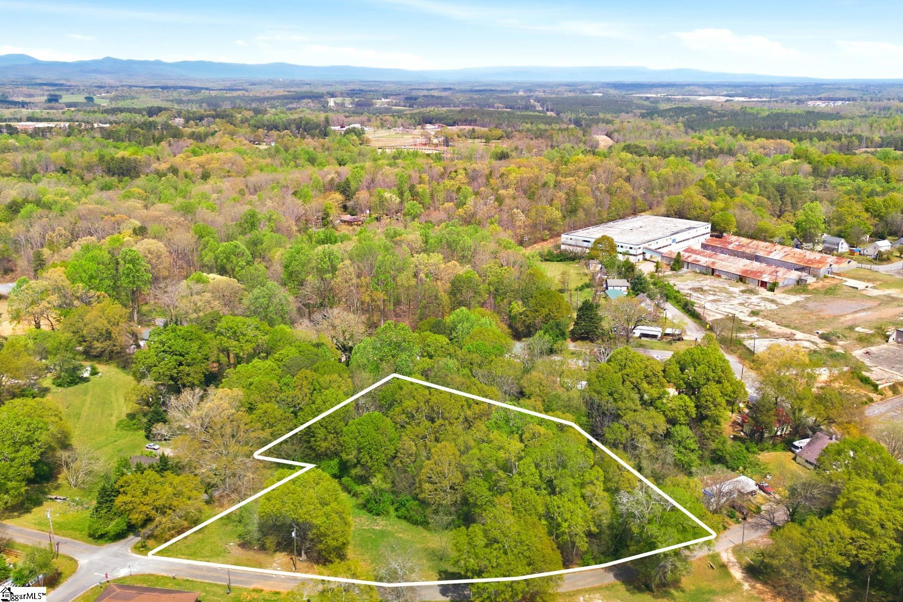 603 E Abbey Street Westminster, SC 29693