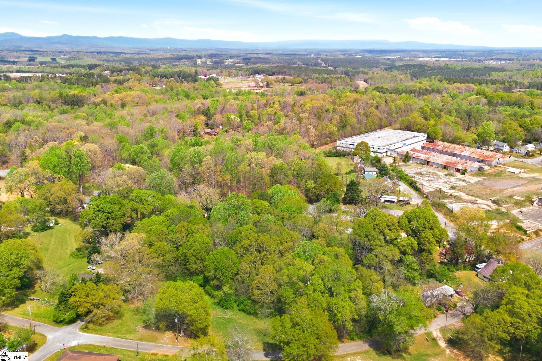 603 E Abbey Street Westminster, SC 29693