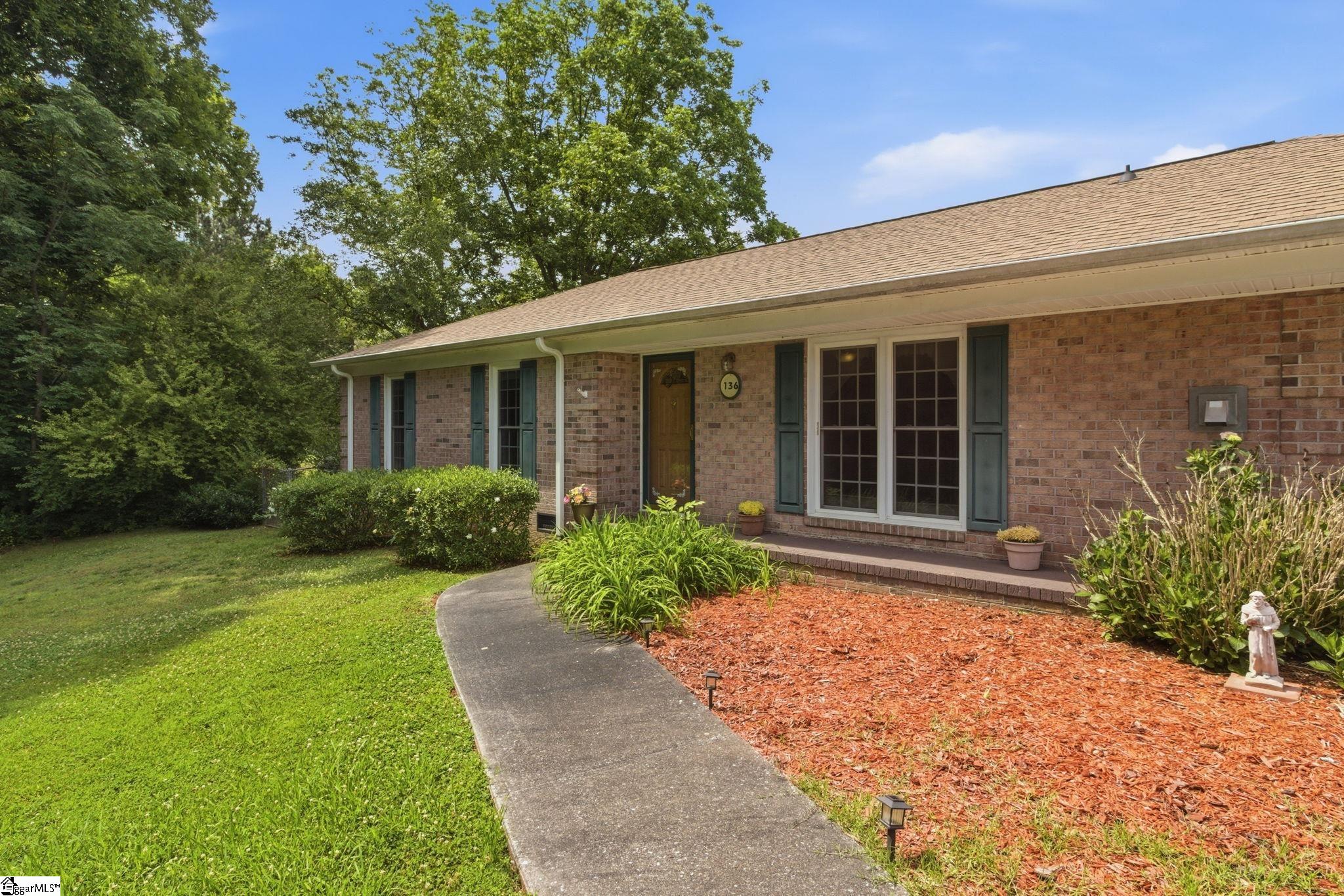 136 Country Club Road Gaffney, SC 29340