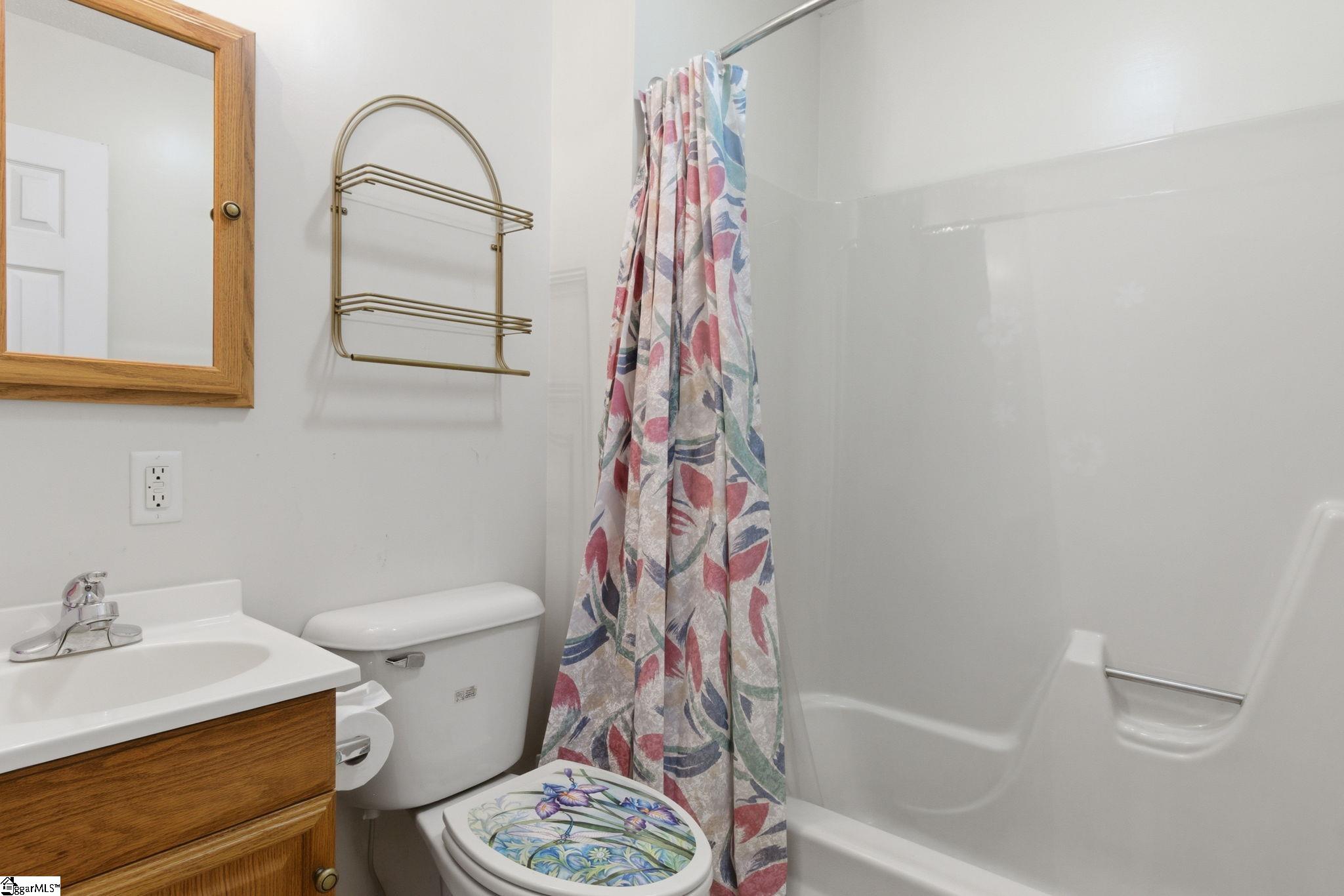 136 Country Club Road Gaffney, SC 29340