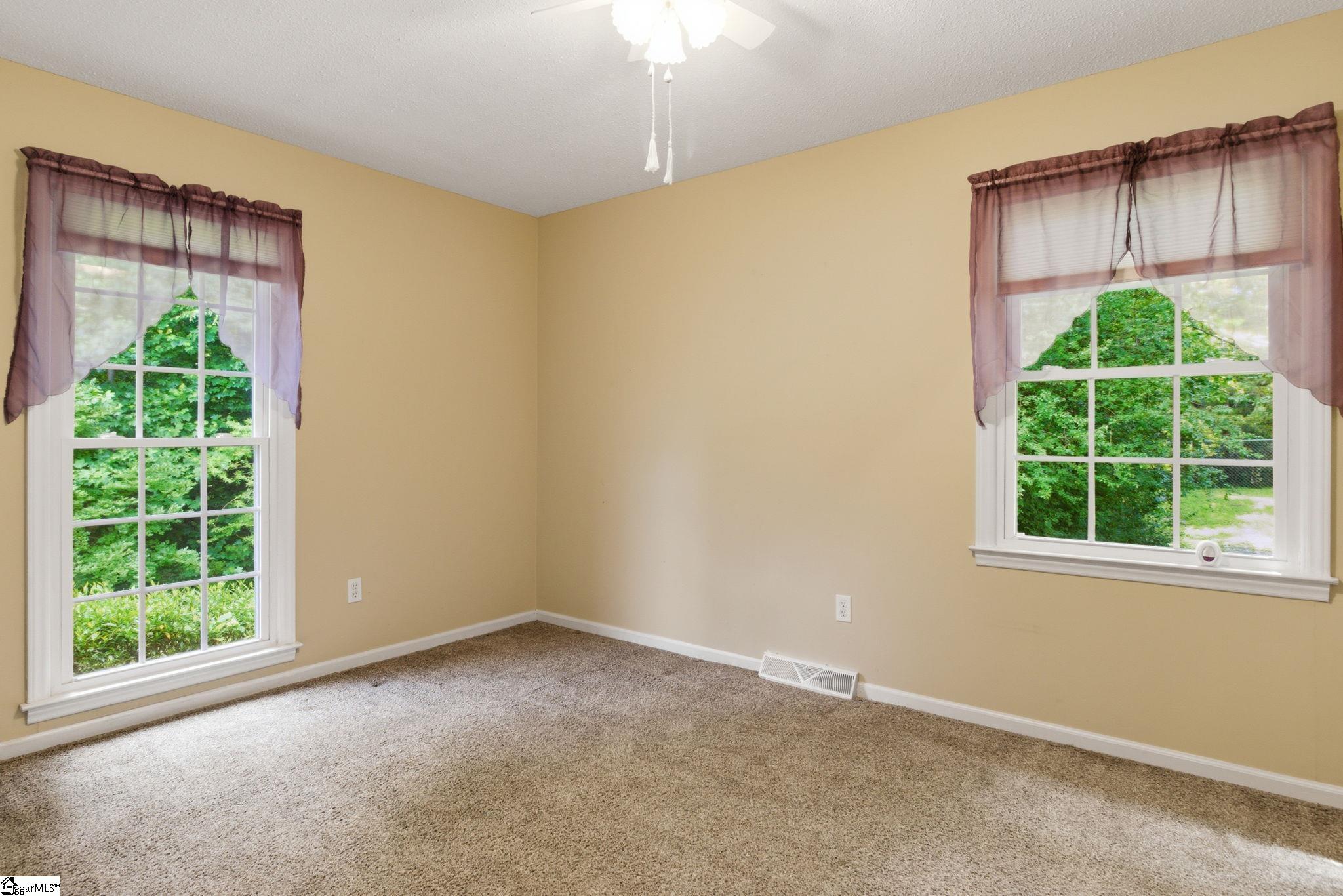 136 Country Club Road Gaffney, SC 29340