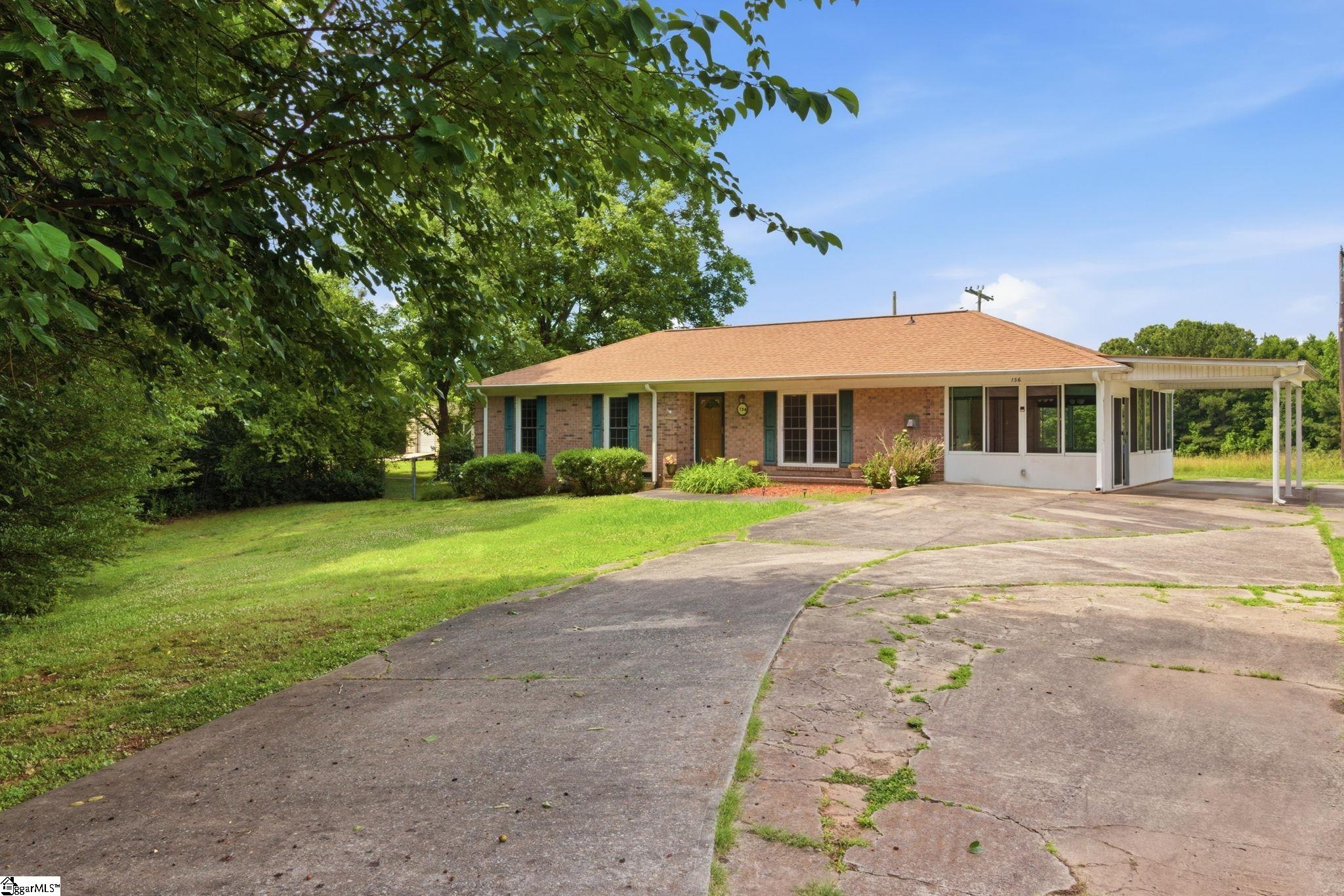 136 Country Club Road Gaffney, SC 29340