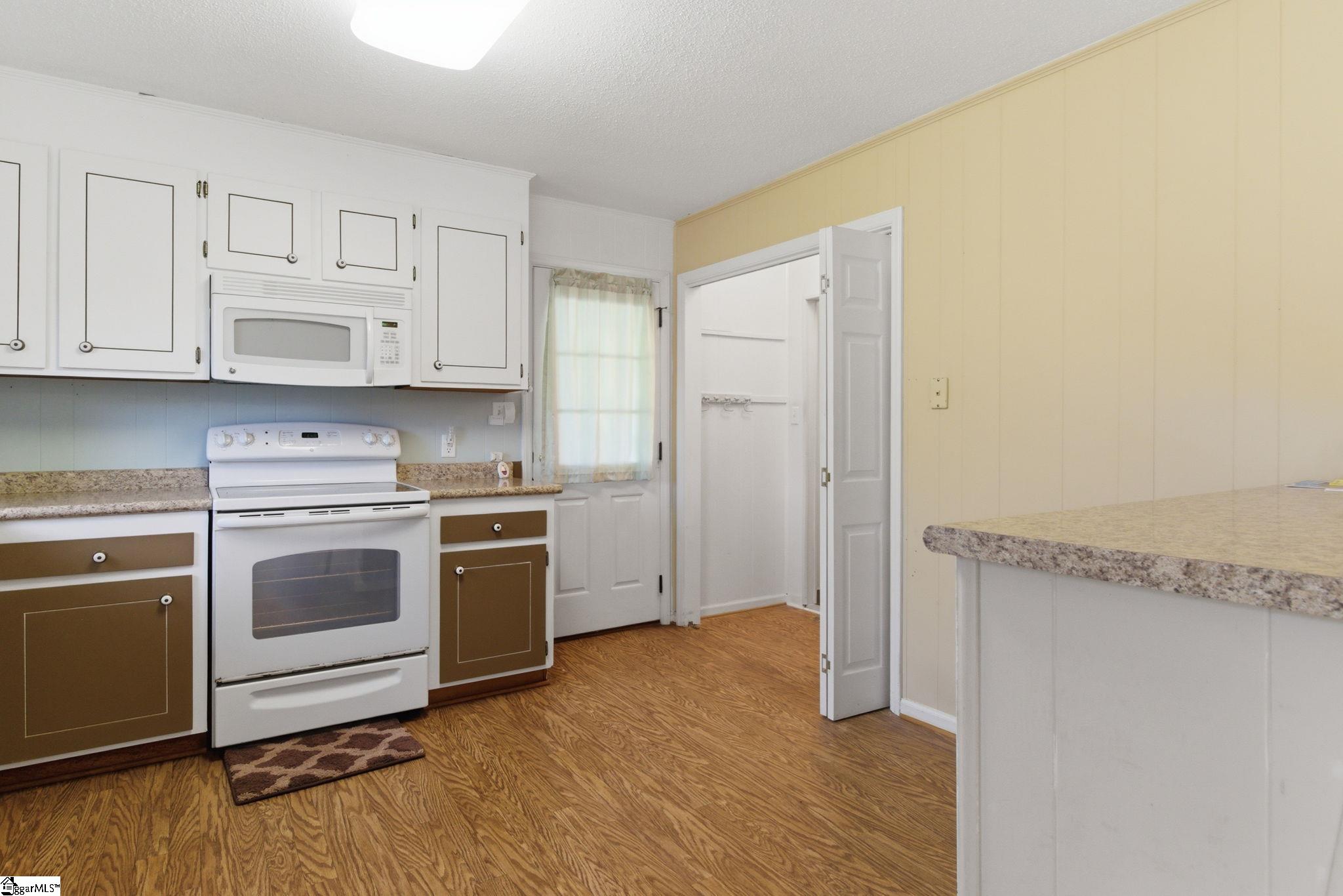 136 Country Club Road Gaffney, SC 29340