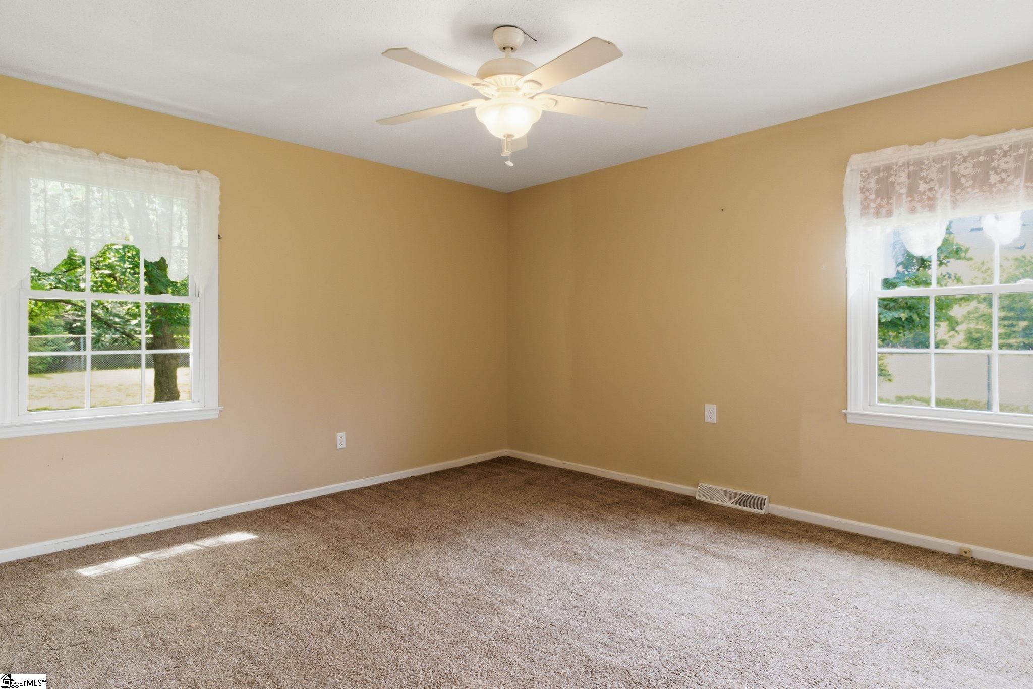 136 Country Club Road Gaffney, SC 29340