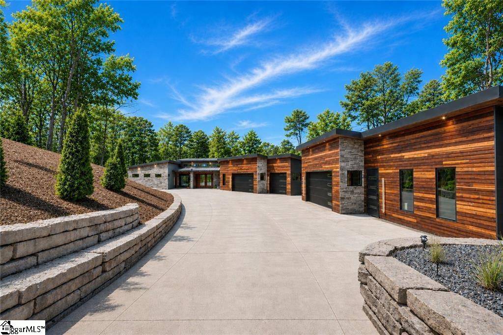 1143 Hawk Harbor Drive Anderson, SC 29625