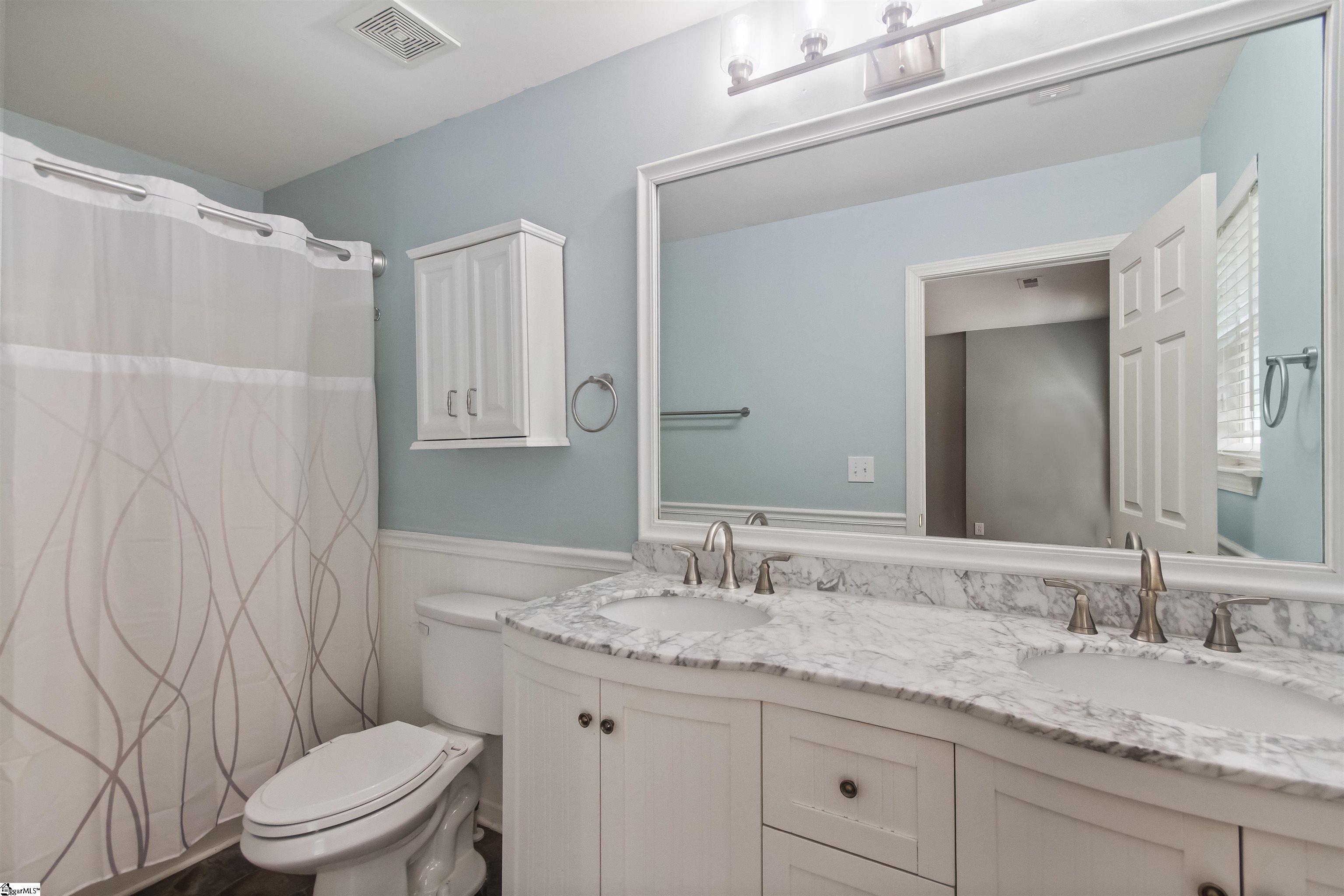 39 Heritage Oak Way Simpsonville, SC 29681