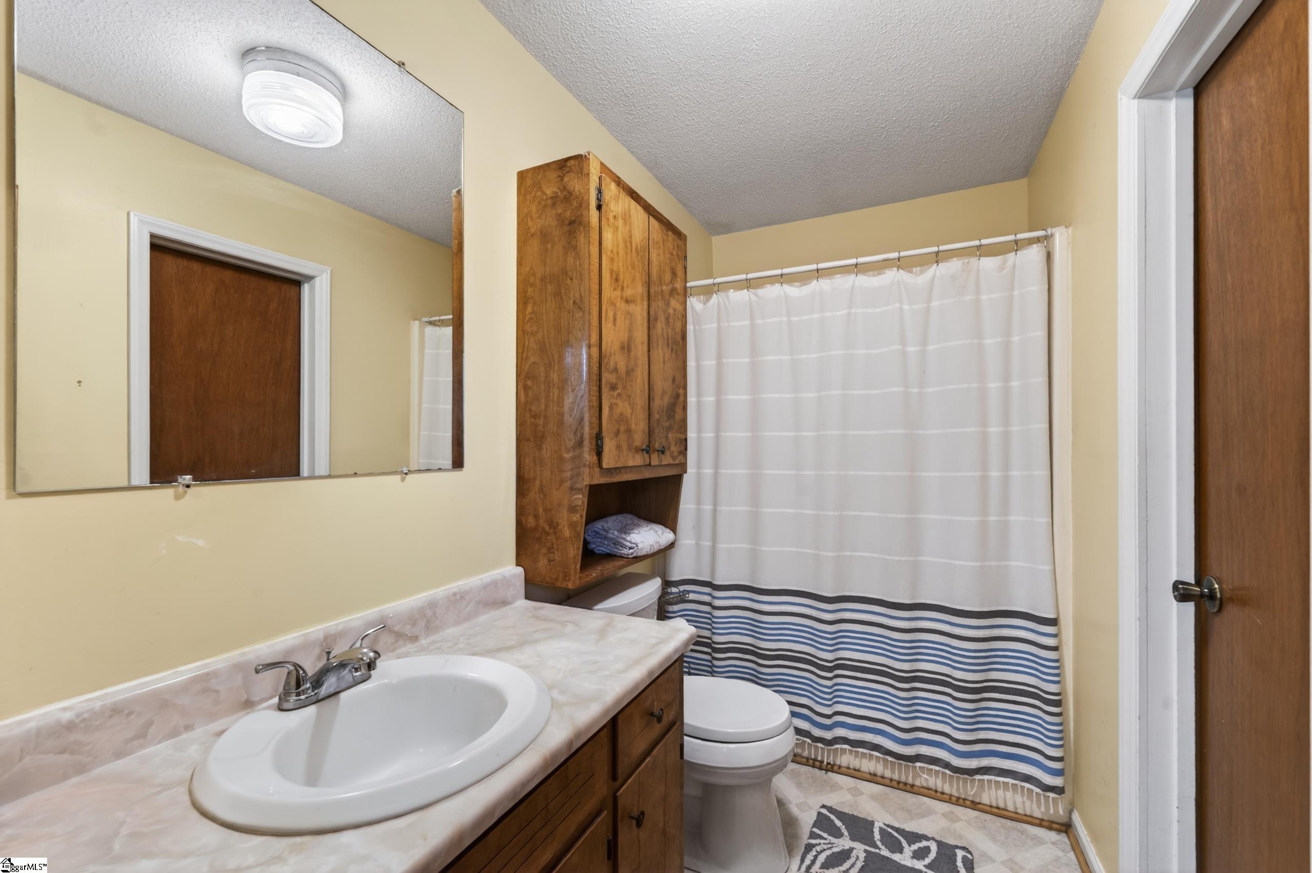 135 W Church Street Cowpens, SC 29330