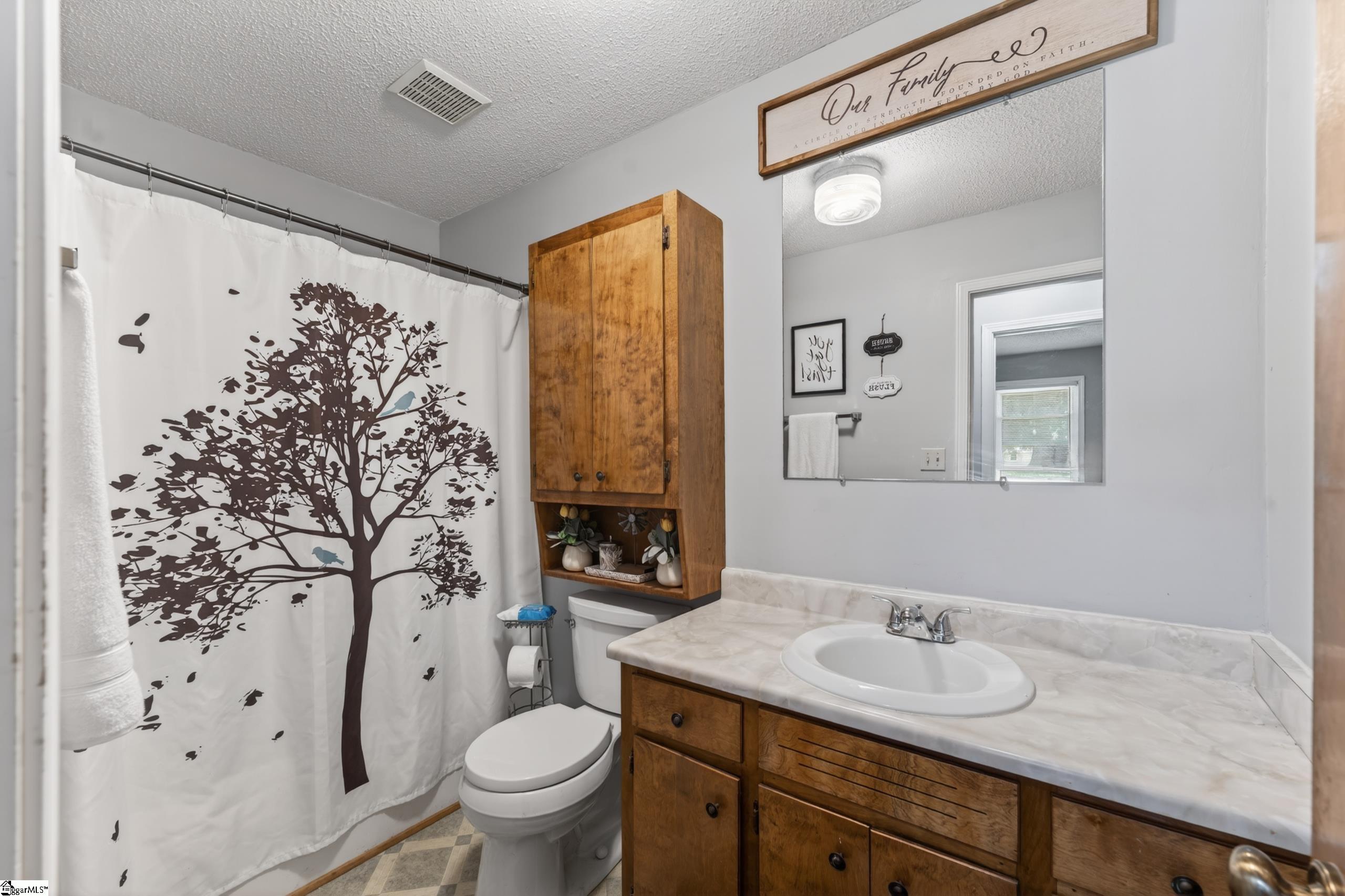 135 W Church Street Cowpens, SC 29330
