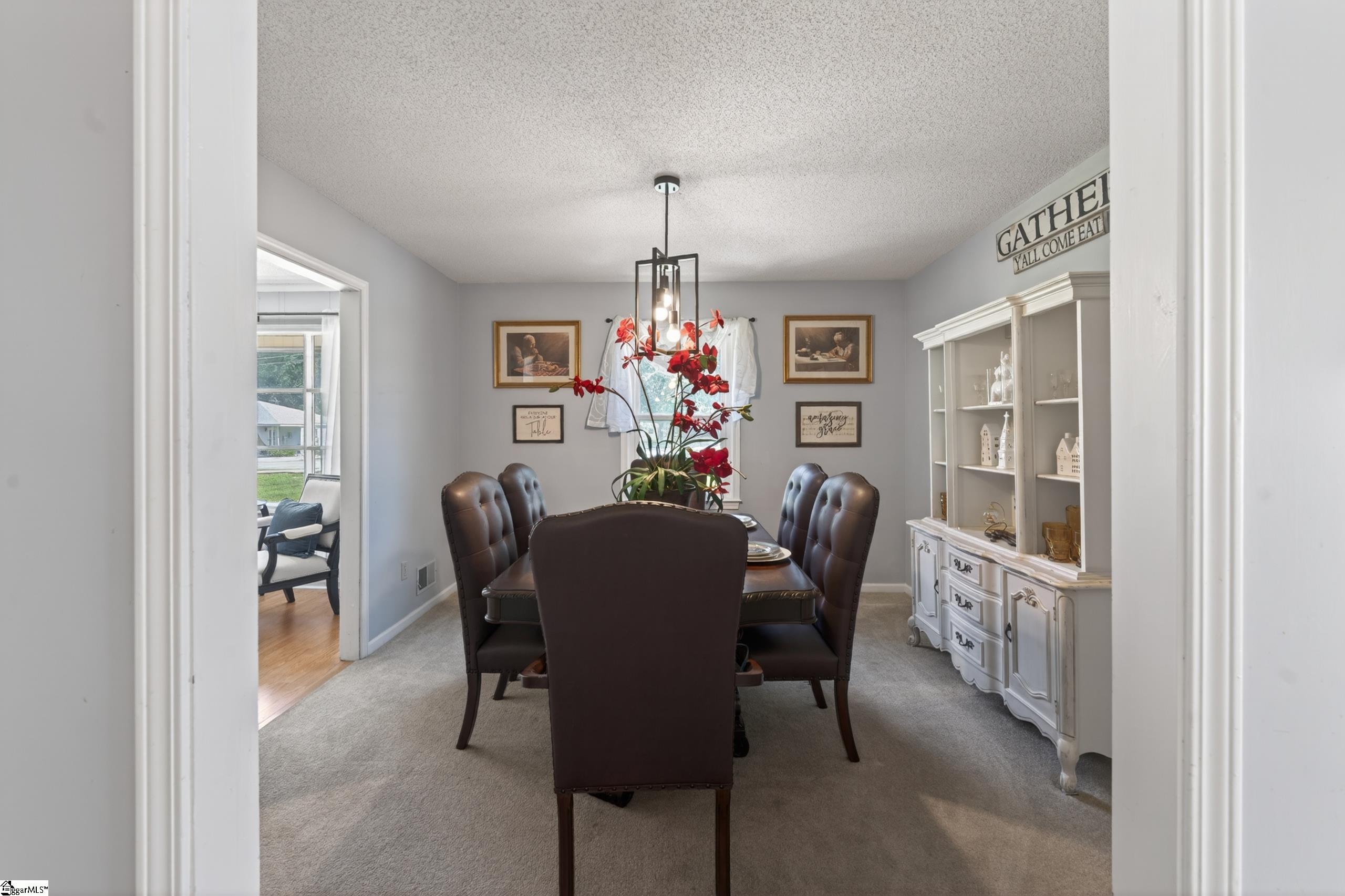 135 W Church Street Cowpens, SC 29330