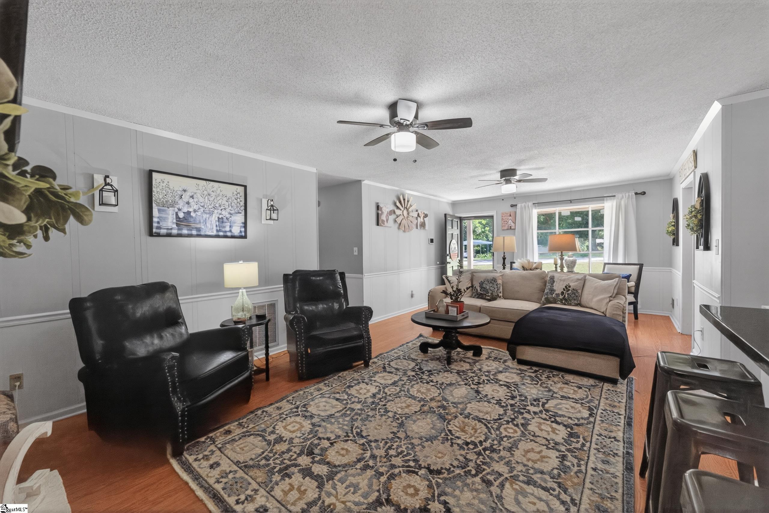 135 W Church Street Cowpens, SC 29330