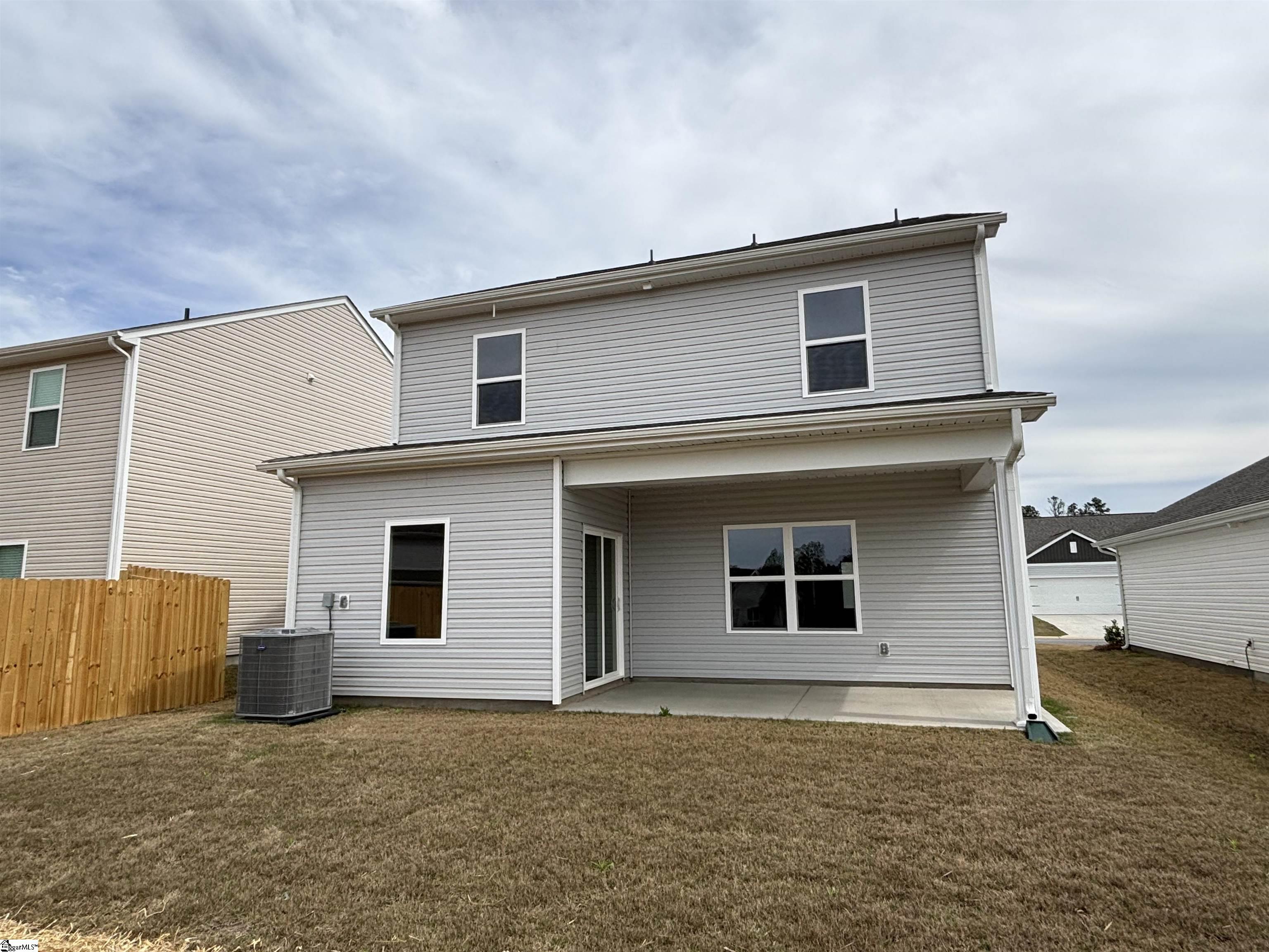 1216 Crested Iris Street Moore, SC 29369