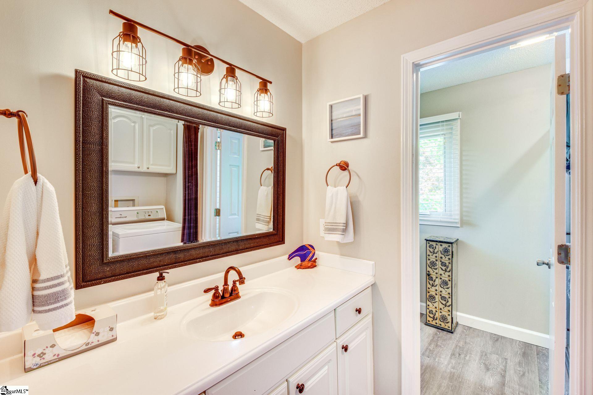 903 Loran Pointe Circle Seneca, SC 29672