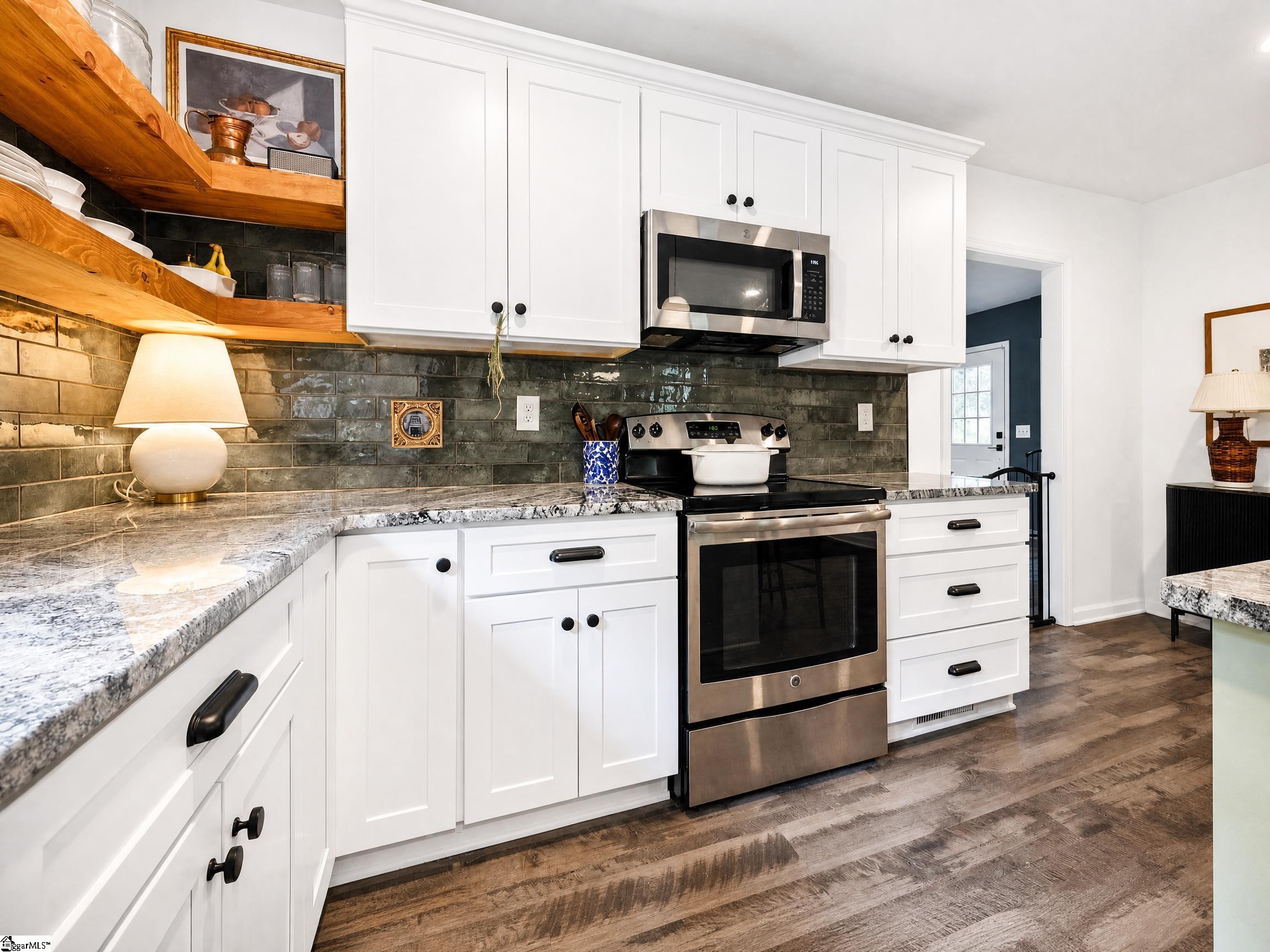 39 Stallings Road Greenville, SC 29611