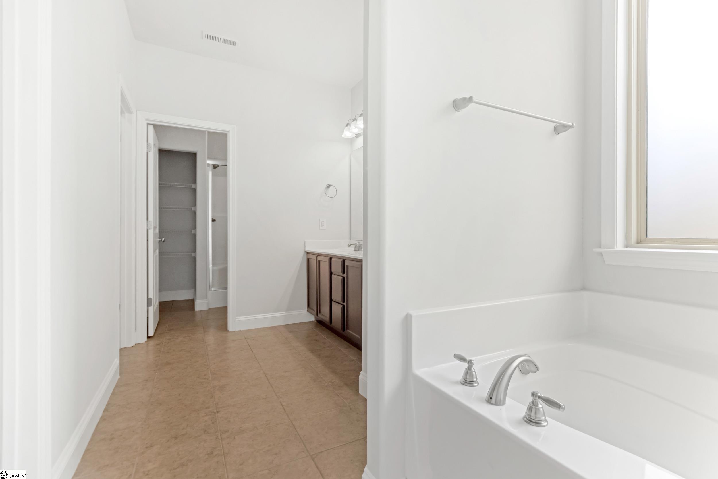 917 Garnet Drive Chesnee, SC 29323