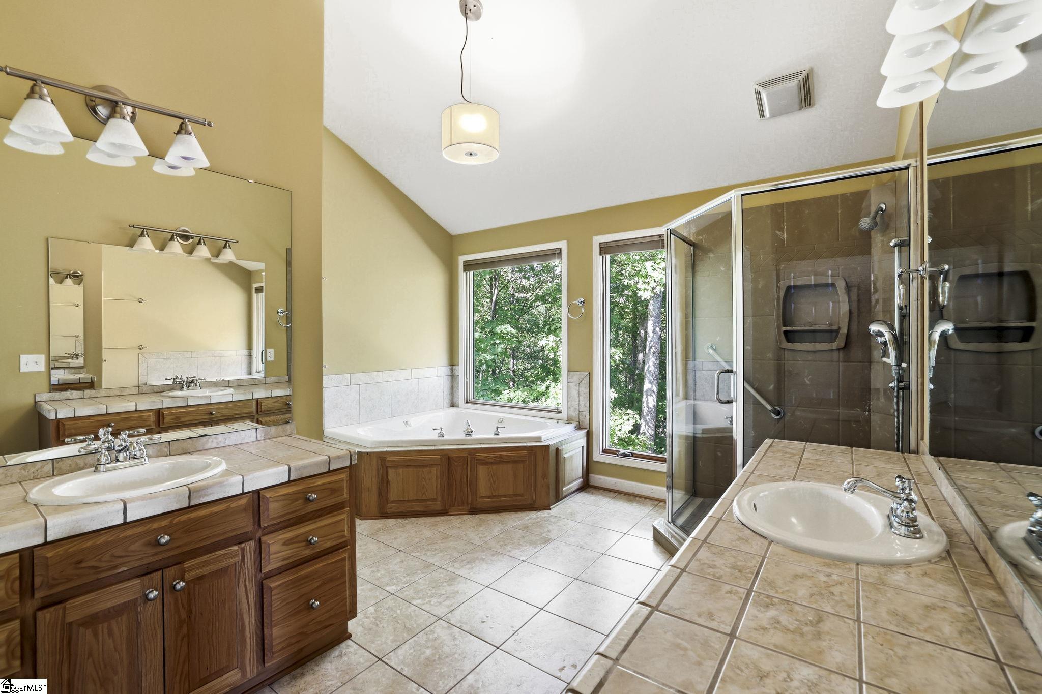 137 Laurel Falls Way Greenville, SC 29609
