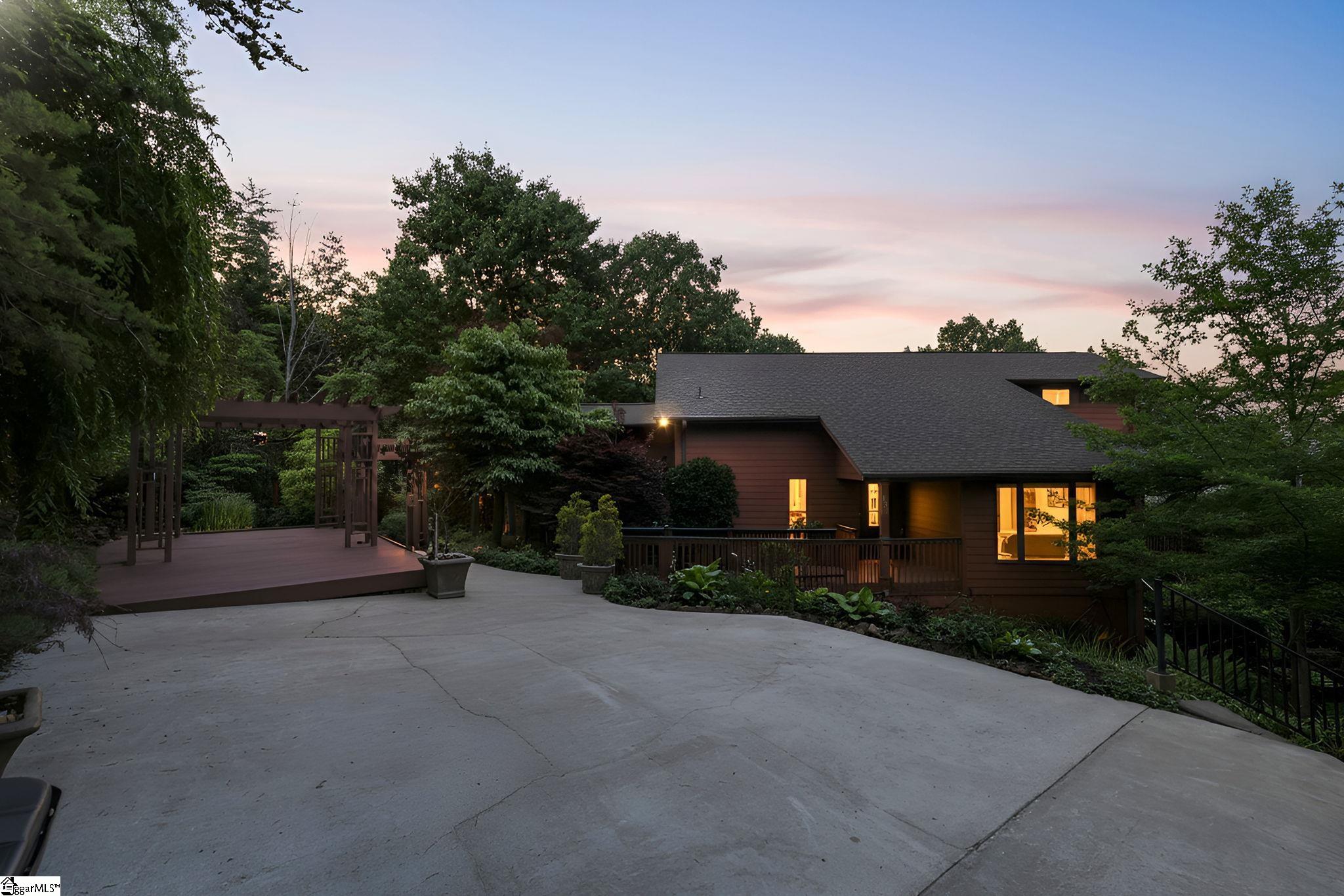137 Laurel Falls Way Greenville, SC 29609