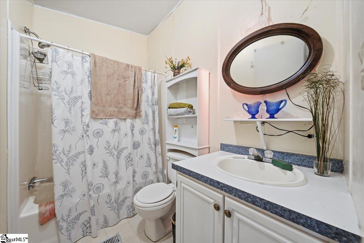 129 Notchwoods Drive Boiling Springs, SC 29316