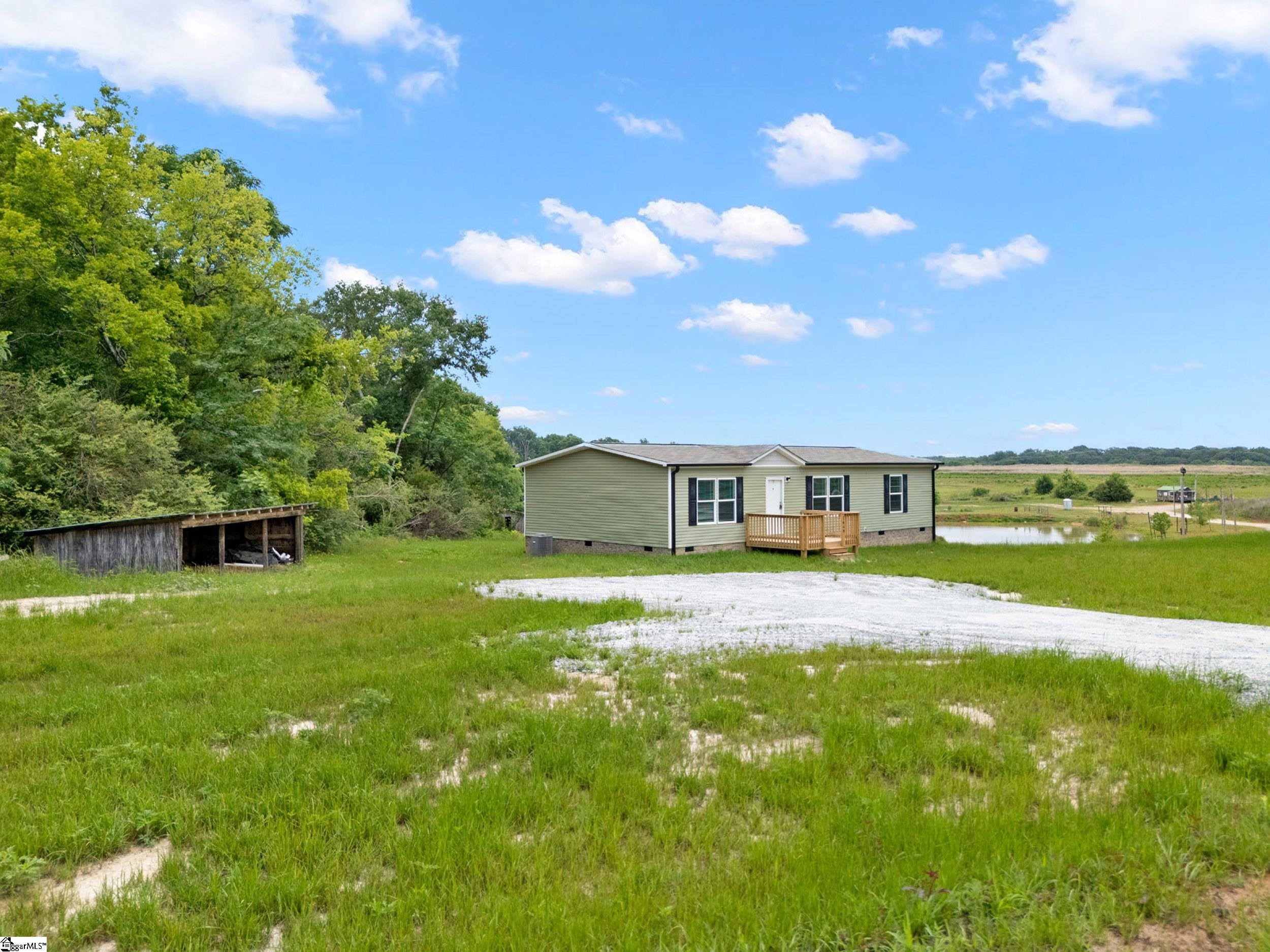 1649 Beaverdam Creek Road Gray Court, SC 29645