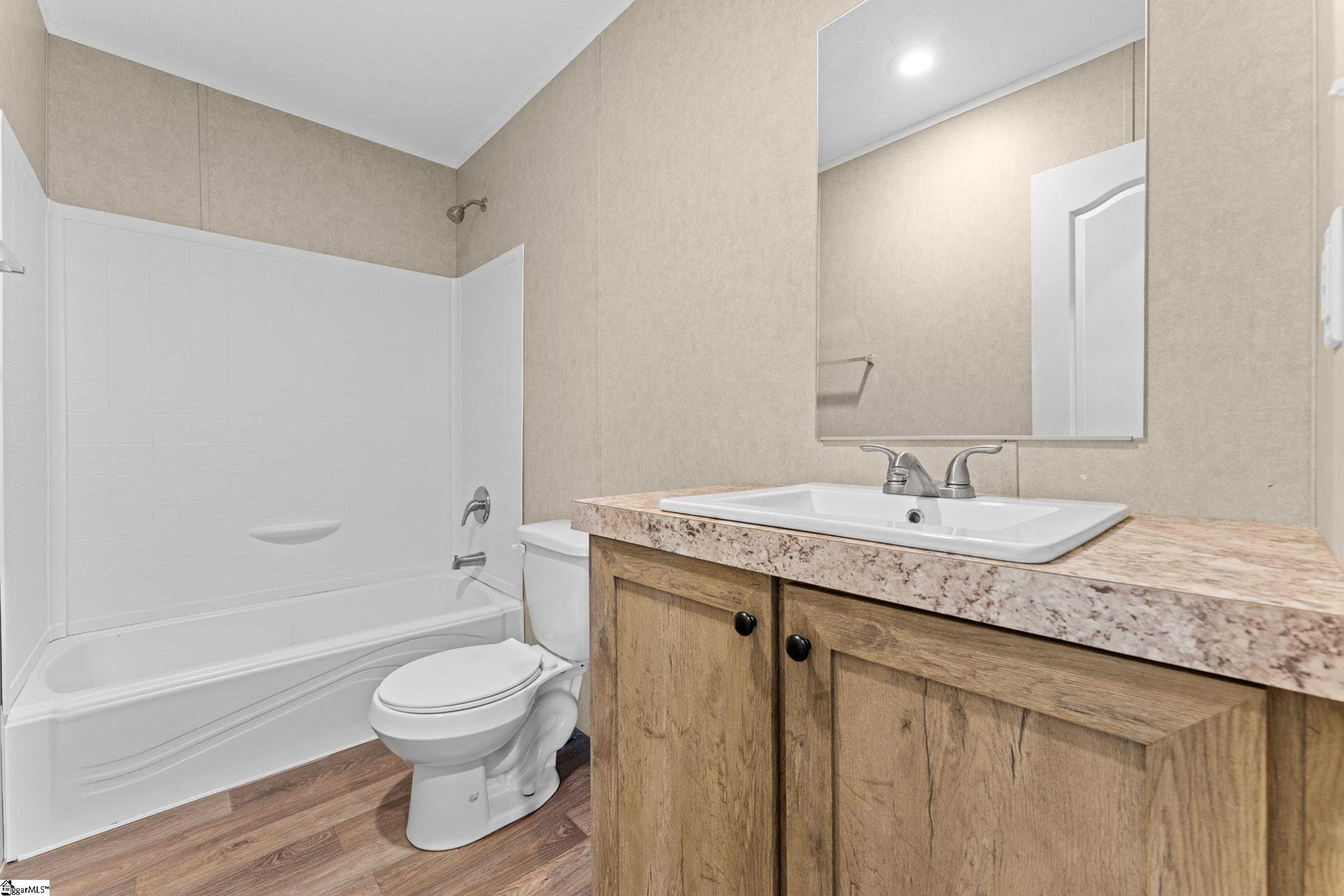 1649 Beaverdam Creek Road Gray Court, SC 29645