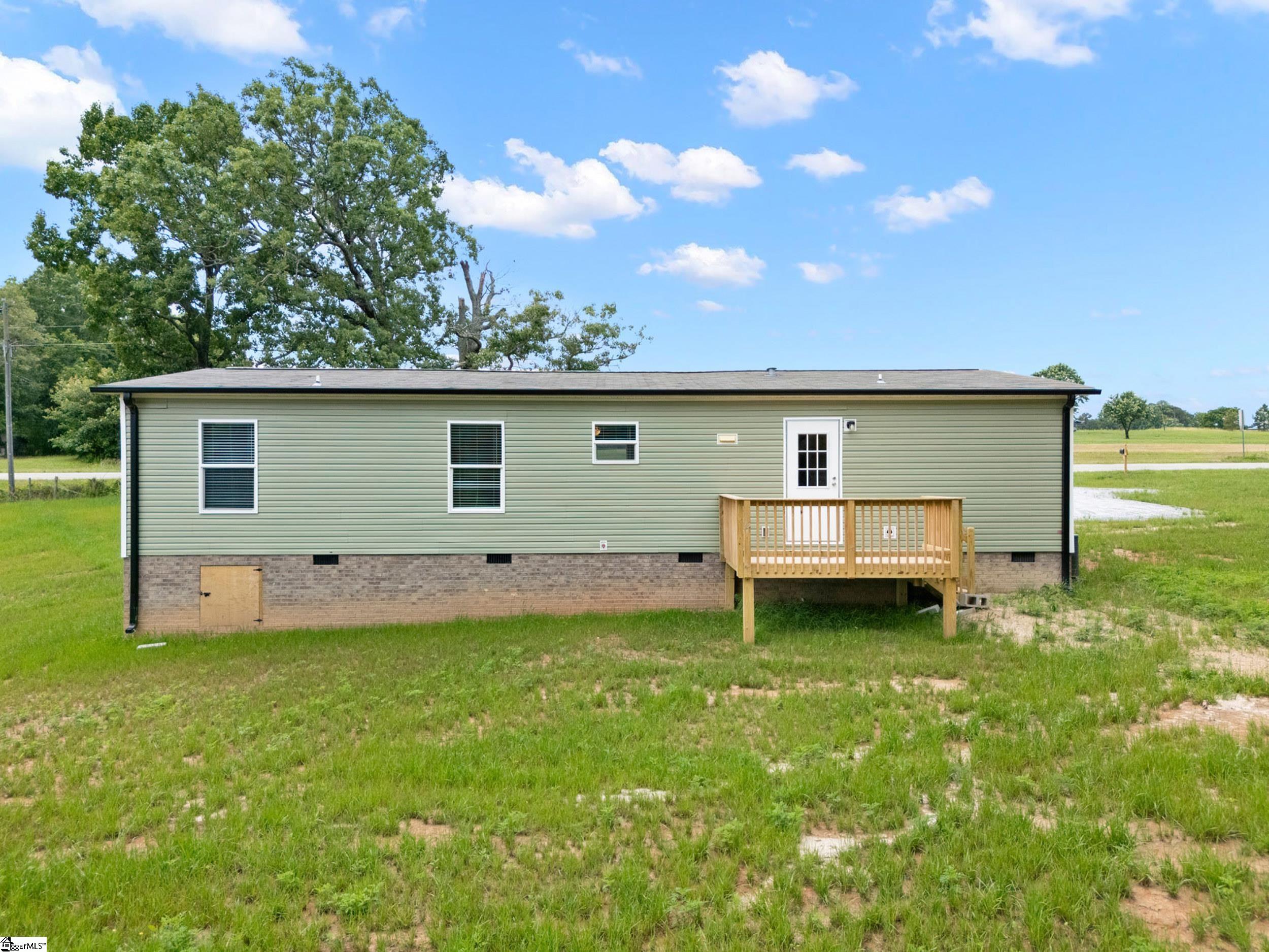 1649 Beaverdam Creek Road Gray Court, SC 29645