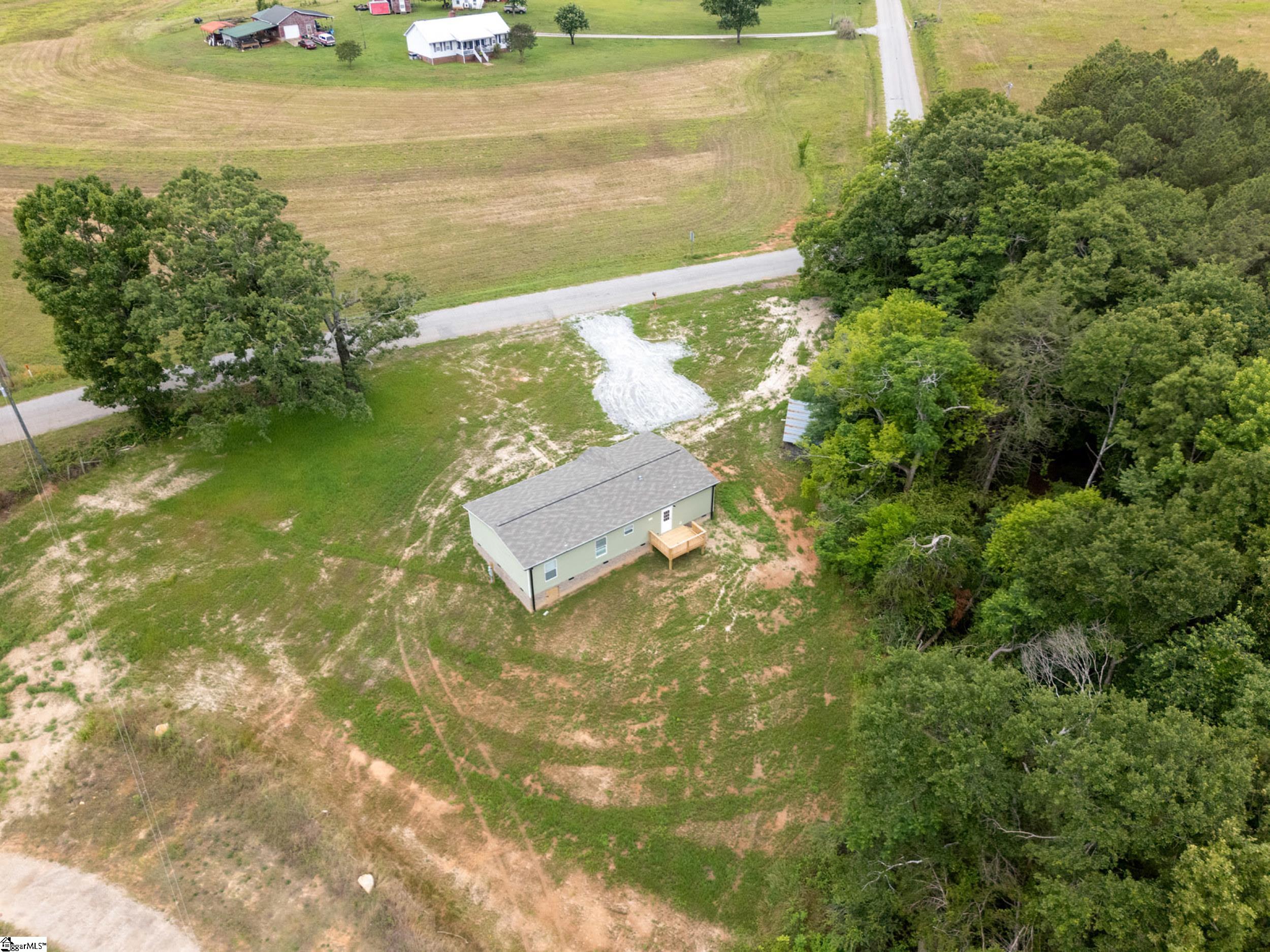 1649 Beaverdam Creek Road Gray Court, SC 29645